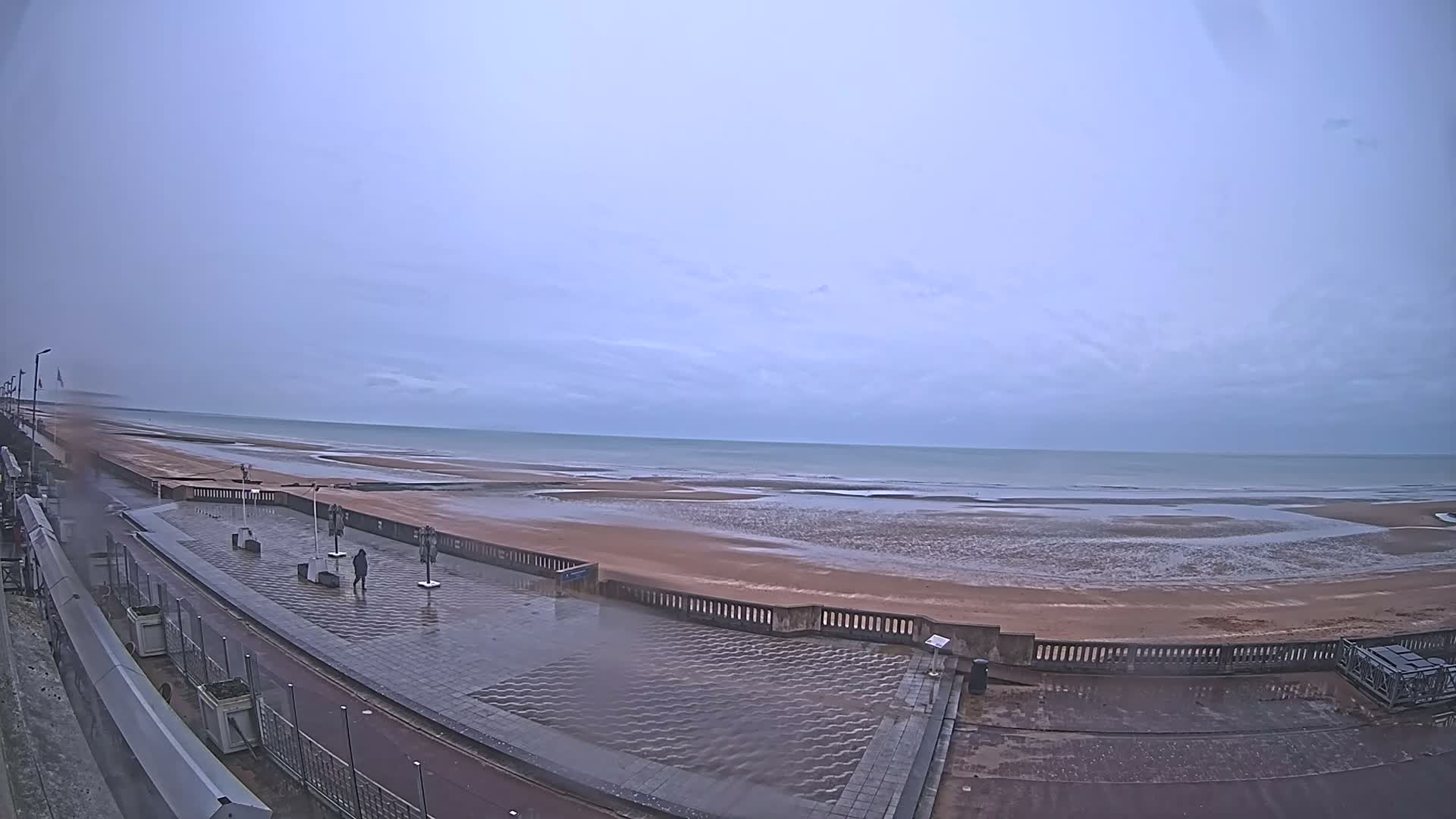 Cabourg Beach Live Cam - Lisieux, Calvados, Normandie, France