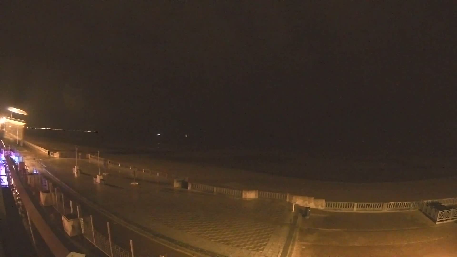 Cabourg Beach Live Cam - Lisieux, Calvados, Normandie, France