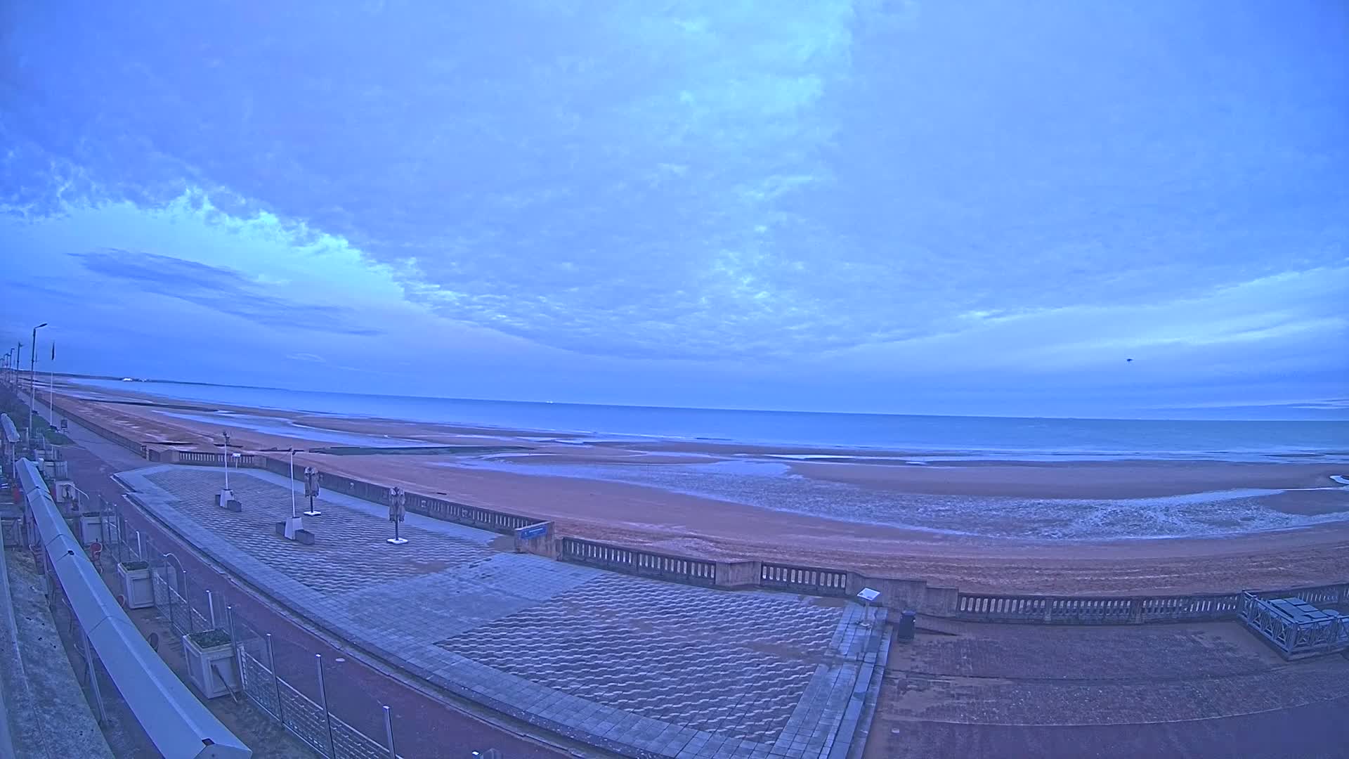 Cabourg Beach Live Cam - Lisieux, Calvados, Normandie, France