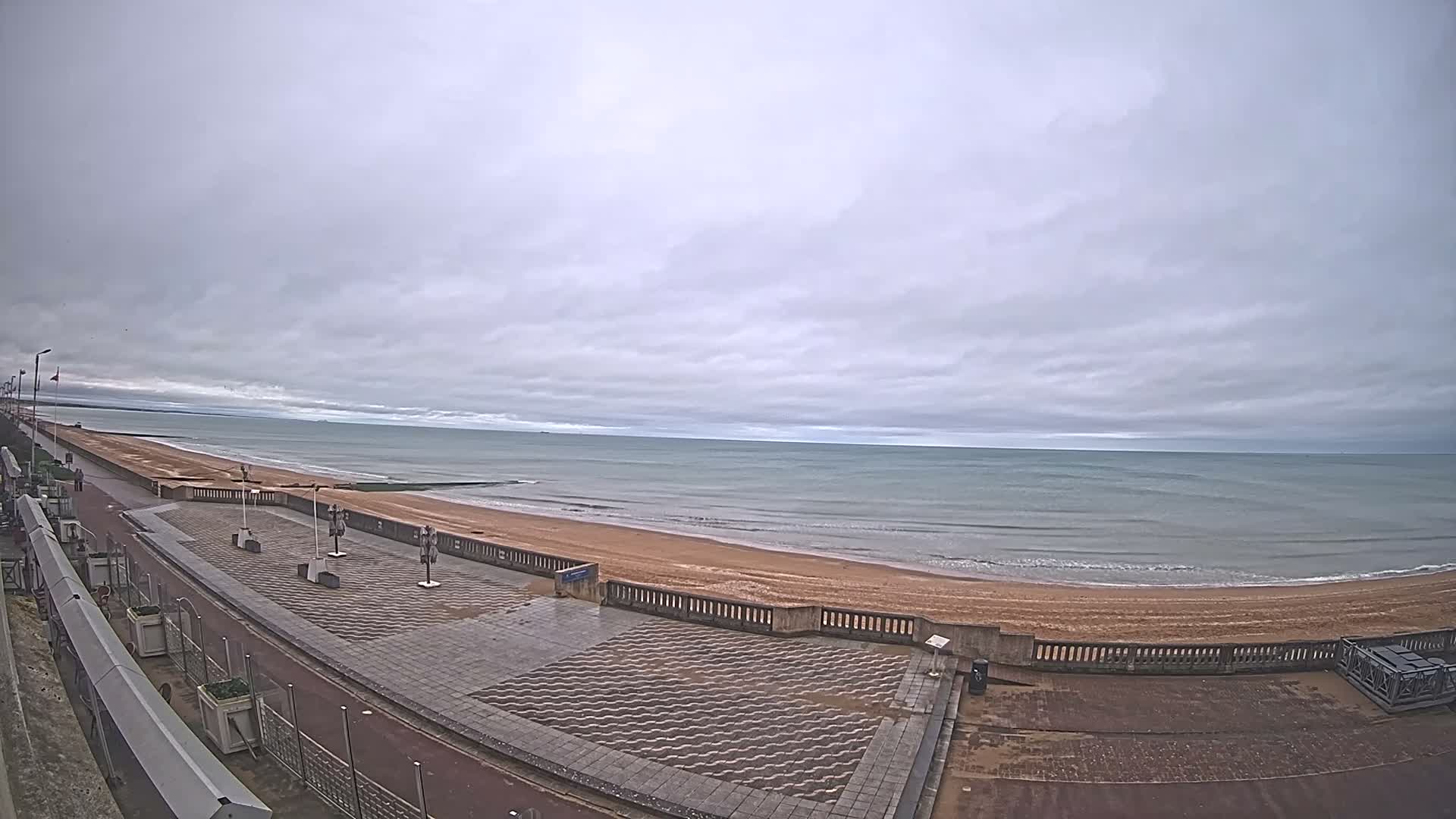 Cabourg Beach Live Cam - Lisieux, Calvados, Normandie, France