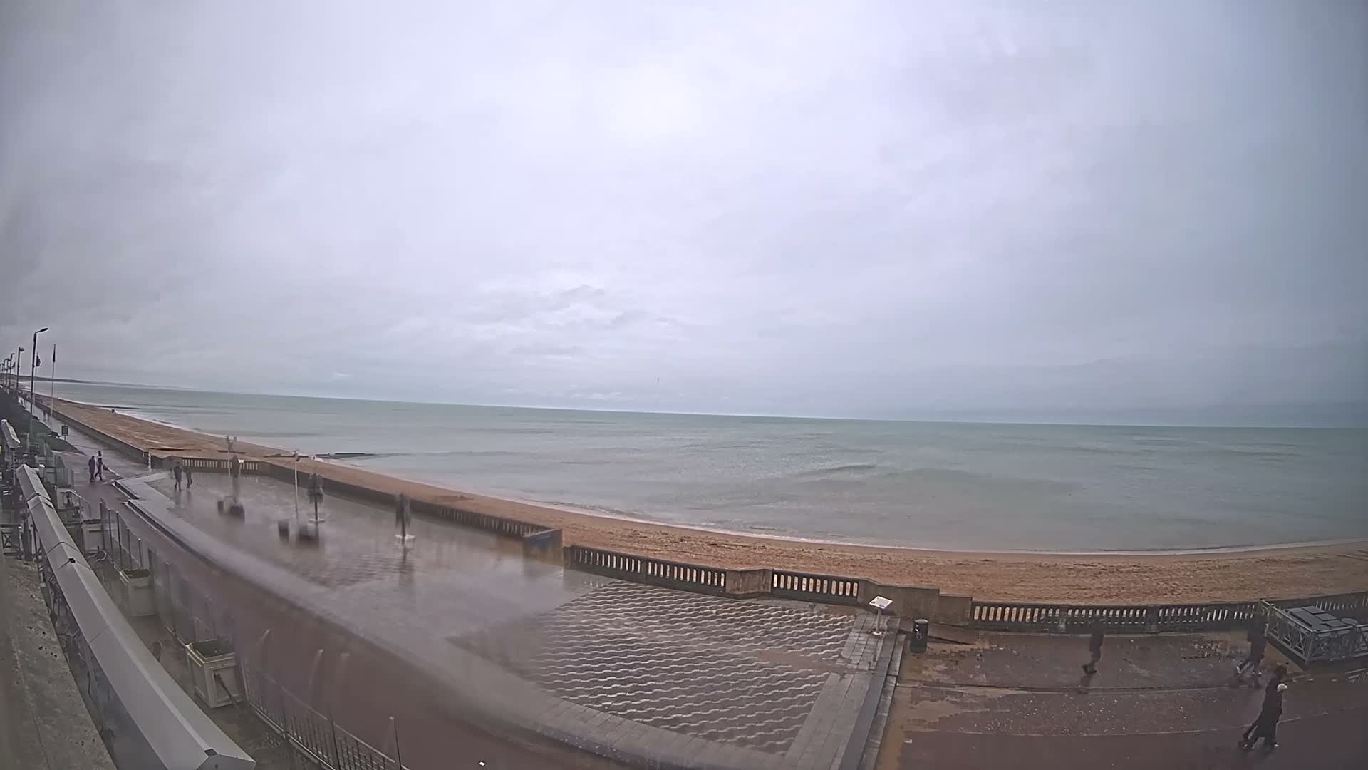 Cabourg Beach Live Cam - Lisieux, Calvados, Normandie, France