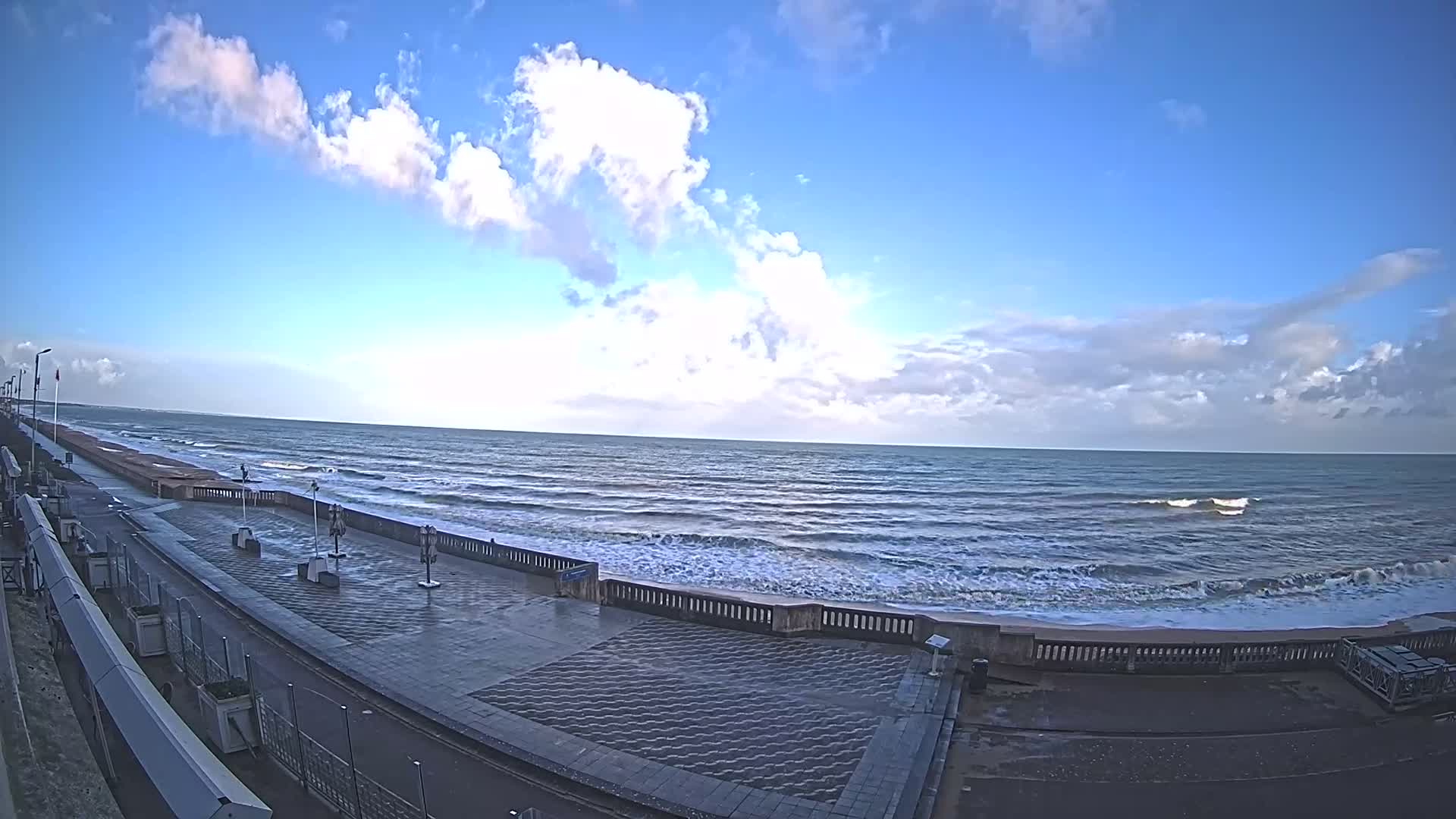 Cabourg Beach Live Cam - Lisieux, Calvados, Normandie, France