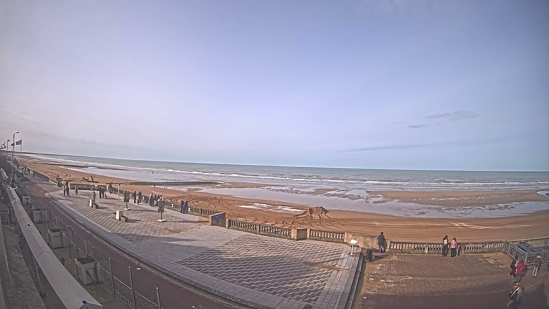 Cabourg Beach Live Cam - Lisieux, Calvados, Normandie, France