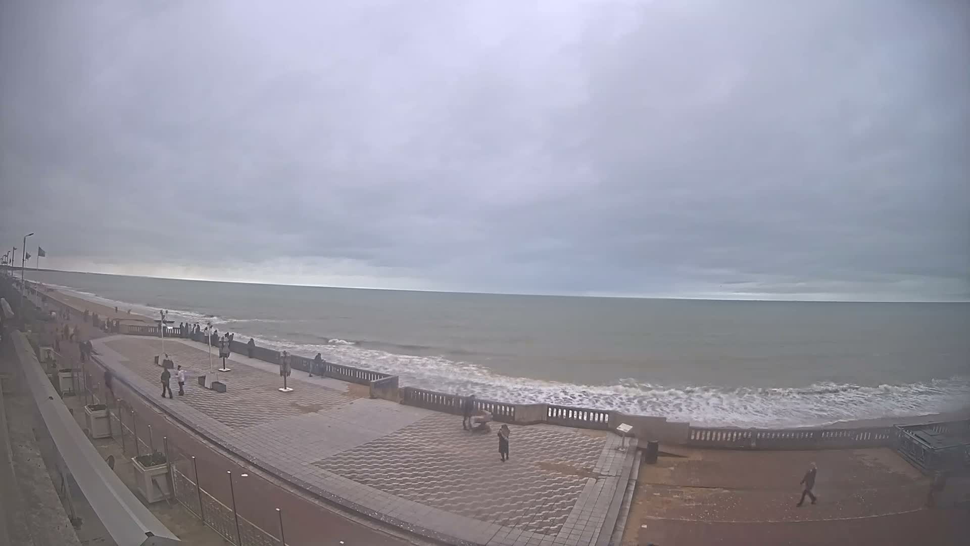 Cabourg Beach Live Cam - Lisieux, Calvados, Normandie, France