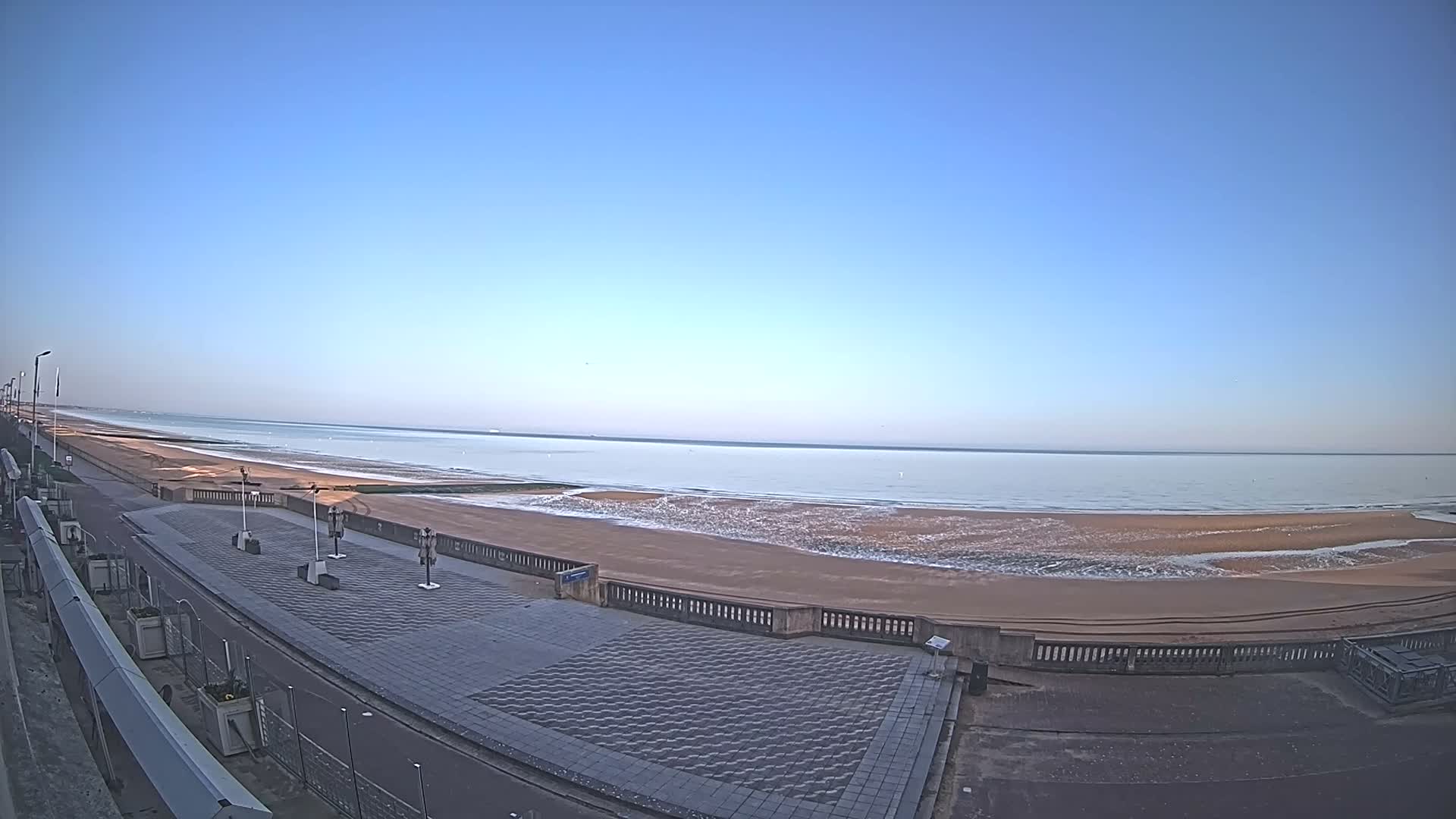 Cabourg Beach Live Cam - Lisieux, Calvados, Normandie, France