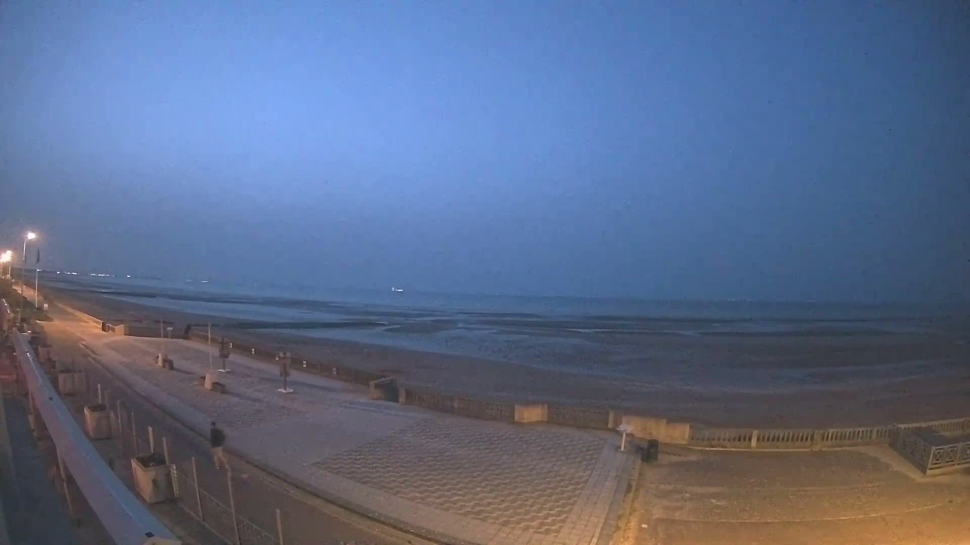 Cabourg Beach Live Cam - Lisieux, Calvados, Normandie, France