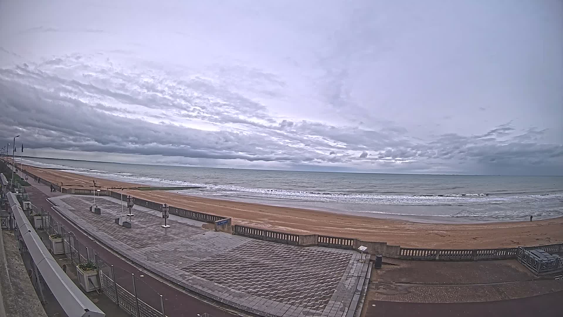Cabourg Beach Live Cam - Lisieux, Calvados, Normandie, France