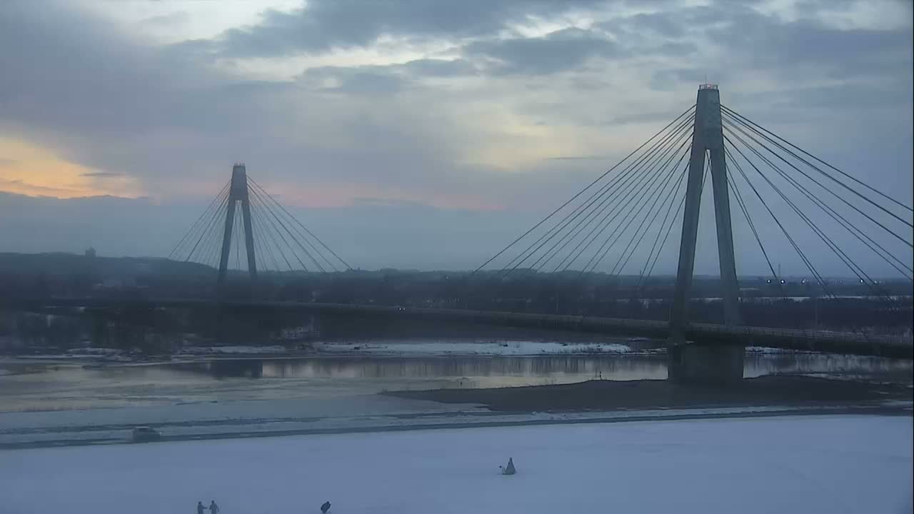 Otofuke , Tokachi Cho Hakucho Bridge & Tokachi River ( 音更町・十勝町 白鳥橋・十勝川 ) Live Cam - 12 Chome, Tokachigawaonsenminami, Otofuke, Kato, Tokachi, Hokkaido, Japan