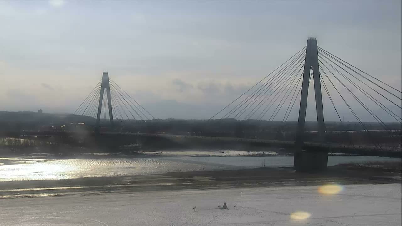 Otofuke , Tokachi Cho Hakucho Bridge & Tokachi River ( 音更町・十勝町 白鳥橋・十勝川 ) Live Cam - 12 Chome, Tokachigawaonsenminami, Otofuke, Kato, Tokachi, Hokkaido, Japan