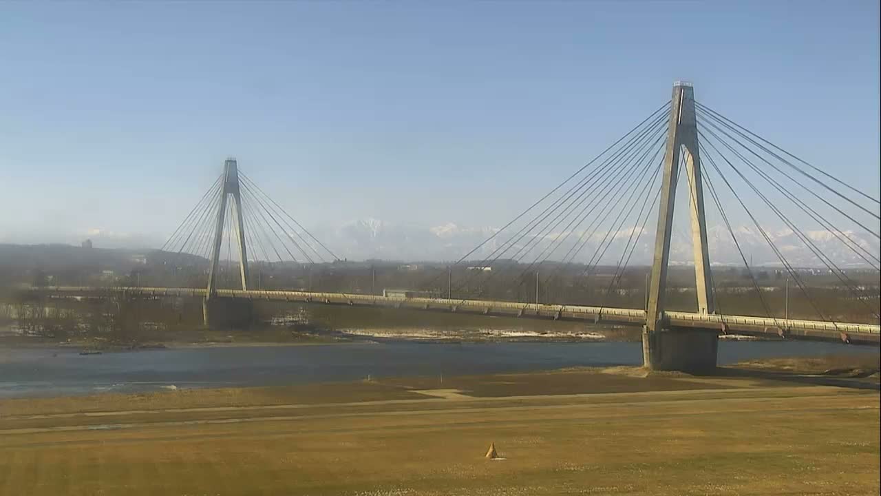 Otofuke , Tokachi Cho Hakucho Bridge & Tokachi River ( 音更町・十勝町 白鳥橋・十勝川 ) Live Cam - 12 Chome, Tokachigawaonsenminami, Otofuke, Kato, Tokachi, Hokkaido, Japan