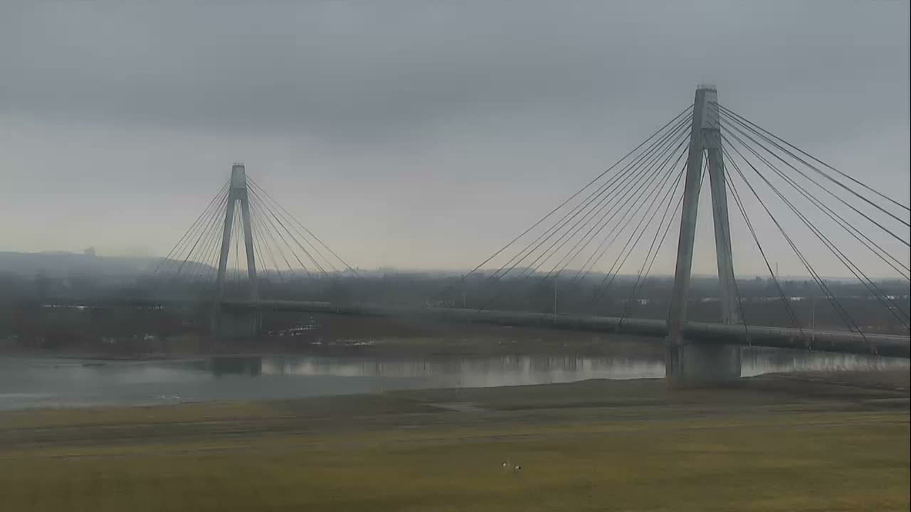 Otofuke , Tokachi Cho Hakucho Bridge & Tokachi River ( 音更町・十勝町 白鳥橋・十勝川 ) Live Cam - 12 Chome, Tokachigawaonsenminami, Otofuke, Kato, Tokachi, Hokkaido, Japan