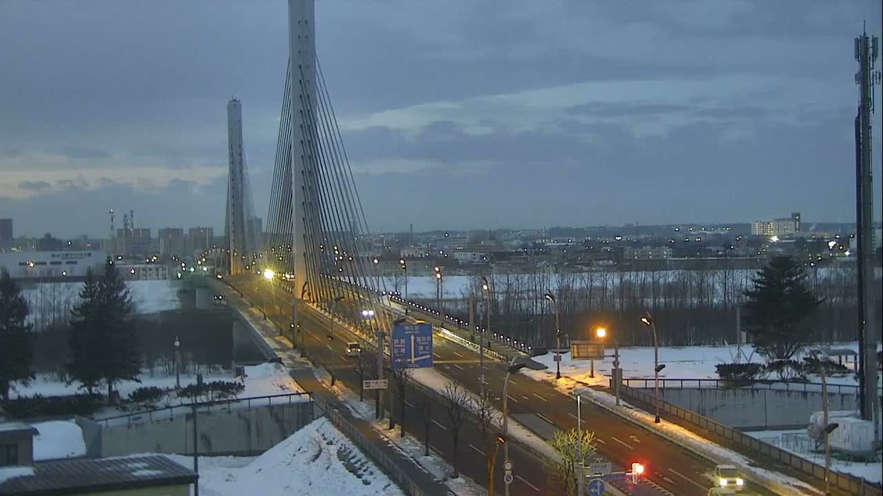 Obihiro, Tokachi Bridge & River ( 帯広・十勝橋・川 ) Live Cam - 2 Chome, Kinoodorihigashi, Otofuke, Kato, Tokachi, Hokkaido, Japan