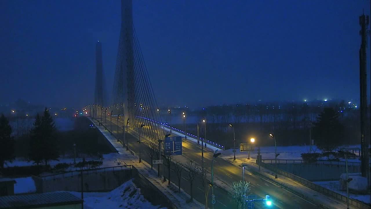 Obihiro, Tokachi Bridge & River ( 帯広・十勝橋・川 ) Live Cam - 2 Chome, Kinoodorihigashi, Otofuke, Kato, Tokachi, Hokkaido, Japan