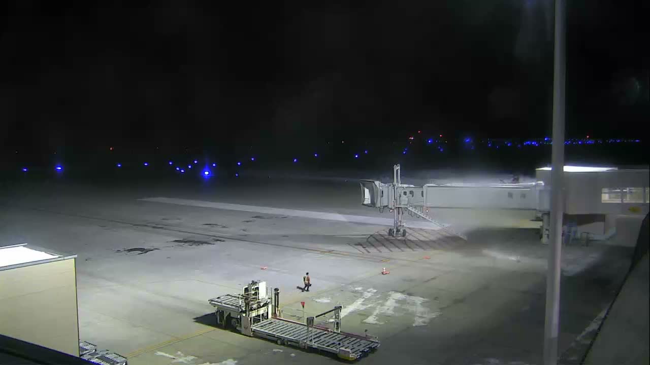 Obihiro Tokachi Airport ( 帯広十勝空港 ) Live Cam OBO/RJCB - Nishi 9 Sen, Izumicho, Obihiro,  Kato, Tokachi, Hokkaido, Japan