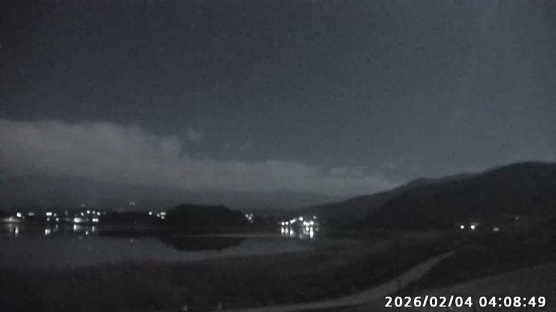 Fujikawaguchiko, Mount Fuji & Lake Kawaguchiko View from Oishi Park ( 大石公園からの富士河口湖、河口湖、富士山の眺め ) Live Cam  - Oishi, Fujikawaguchiko, Minamitsuru, Yamanashi, Tokai, Chubu, Japan