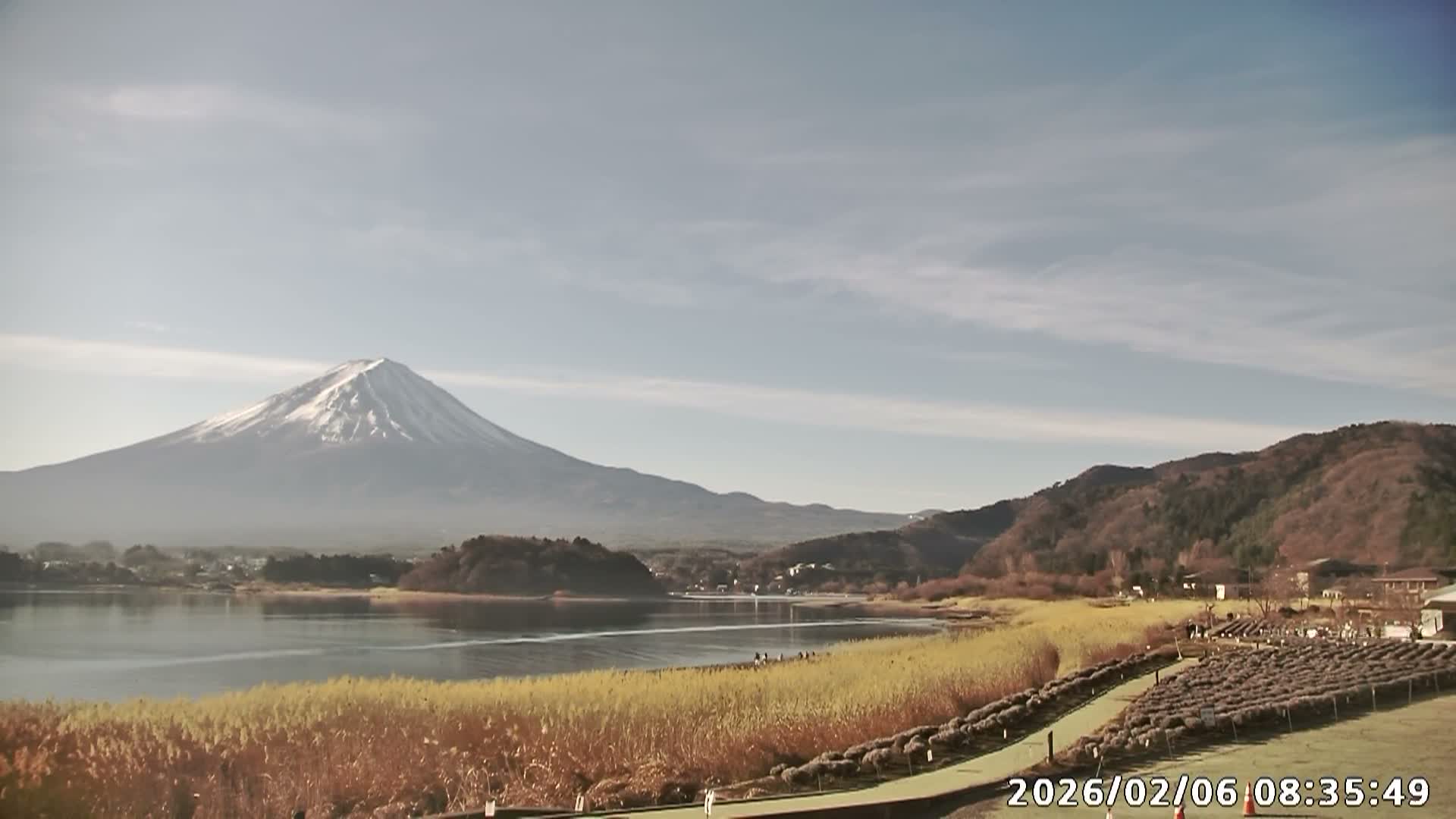 Fujikawaguchiko, Mount Fuji & Lake Kawaguchiko View from Oishi Park ( 大石公園からの富士河口湖、河口湖、富士山の眺め ) Live Cam  - Oishi, Fujikawaguchiko, Minamitsuru, Yamanashi, Tokai, Chubu, Japan