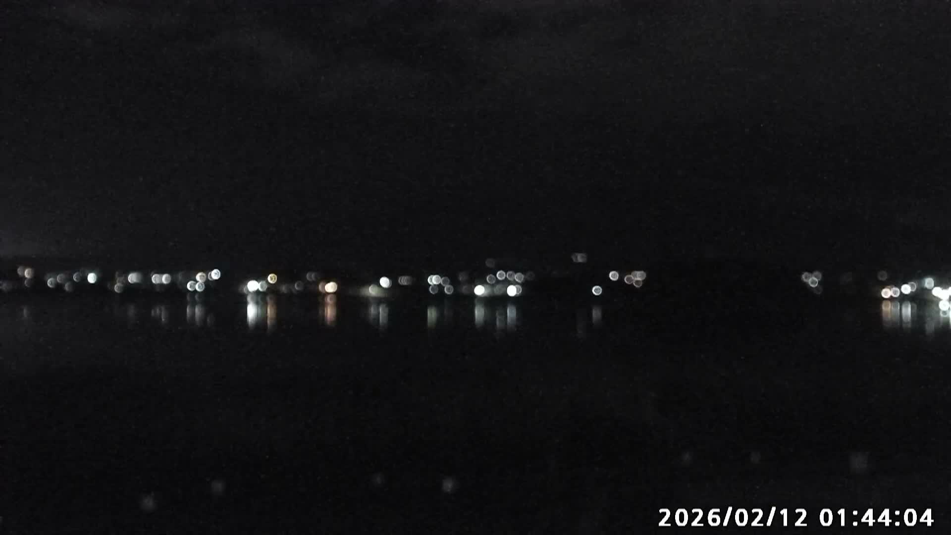 Fujikawaguchiko, Mount Fuji & Lake Kawaguchiko View from Oishi Park ( 大石公園からの富士河口湖、河口湖、富士山の眺め ) Live Cam  - Oishi, Fujikawaguchiko, Minamitsuru, Yamanashi, Tokai, Chubu, Japan