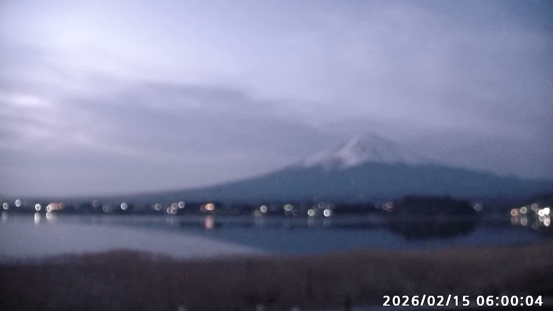 Fujikawaguchiko, Mount Fuji & Lake Kawaguchiko View from Oishi Park ( 大石公園からの富士河口湖、河口湖、富士山の眺め ) Live Cam  - Oishi, Fujikawaguchiko, Minamitsuru, Yamanashi, Tokai, Chubu, Japan