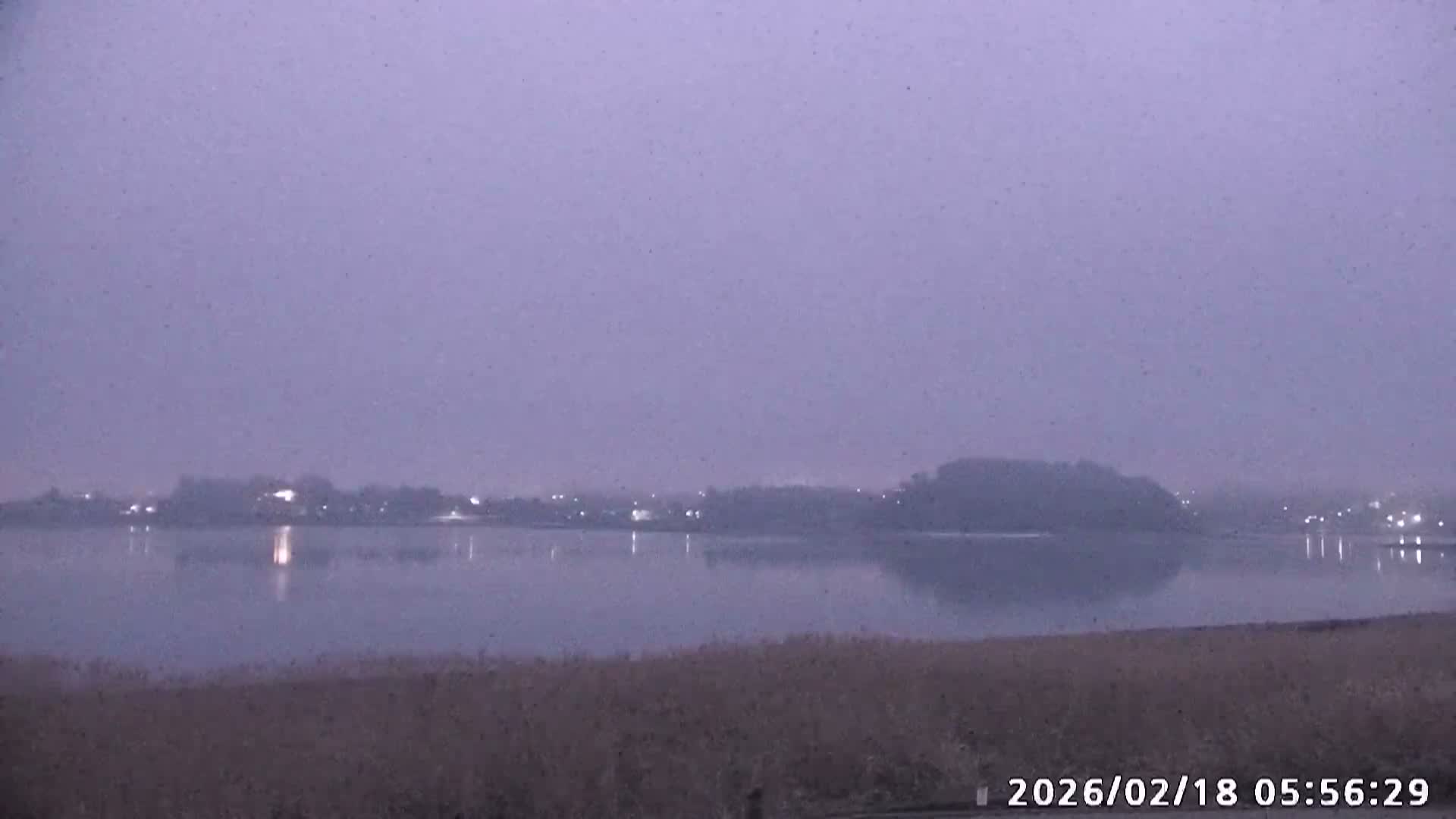 Fujikawaguchiko, Mount Fuji & Lake Kawaguchiko View from Oishi Park ( 大石公園からの富士河口湖、河口湖、富士山の眺め ) Live Cam  - Oishi, Fujikawaguchiko, Minamitsuru, Yamanashi, Tokai, Chubu, Japan