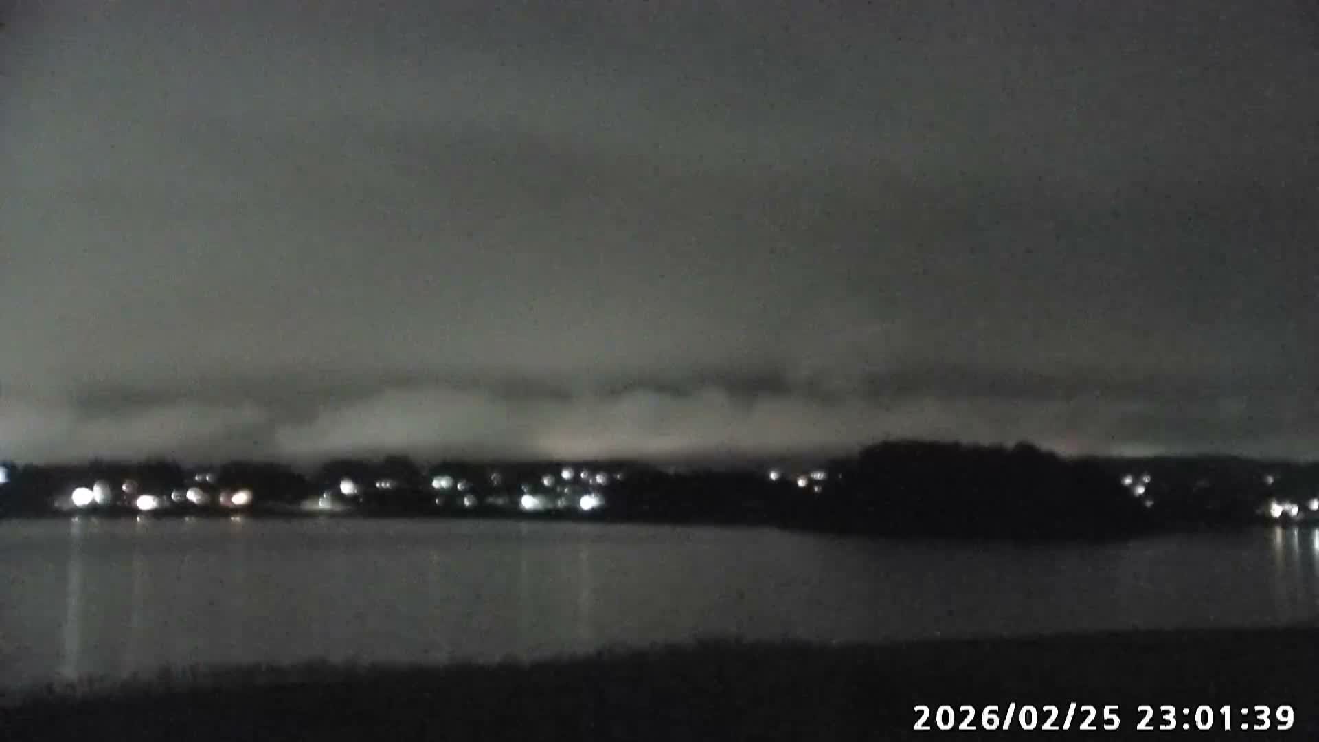 Fujikawaguchiko, Mount Fuji & Lake Kawaguchiko View from Oishi Park ( 大石公園からの富士河口湖、河口湖、富士山の眺め ) Live Cam  - Oishi, Fujikawaguchiko, Minamitsuru, Yamanashi, Tokai, Chubu, Japan