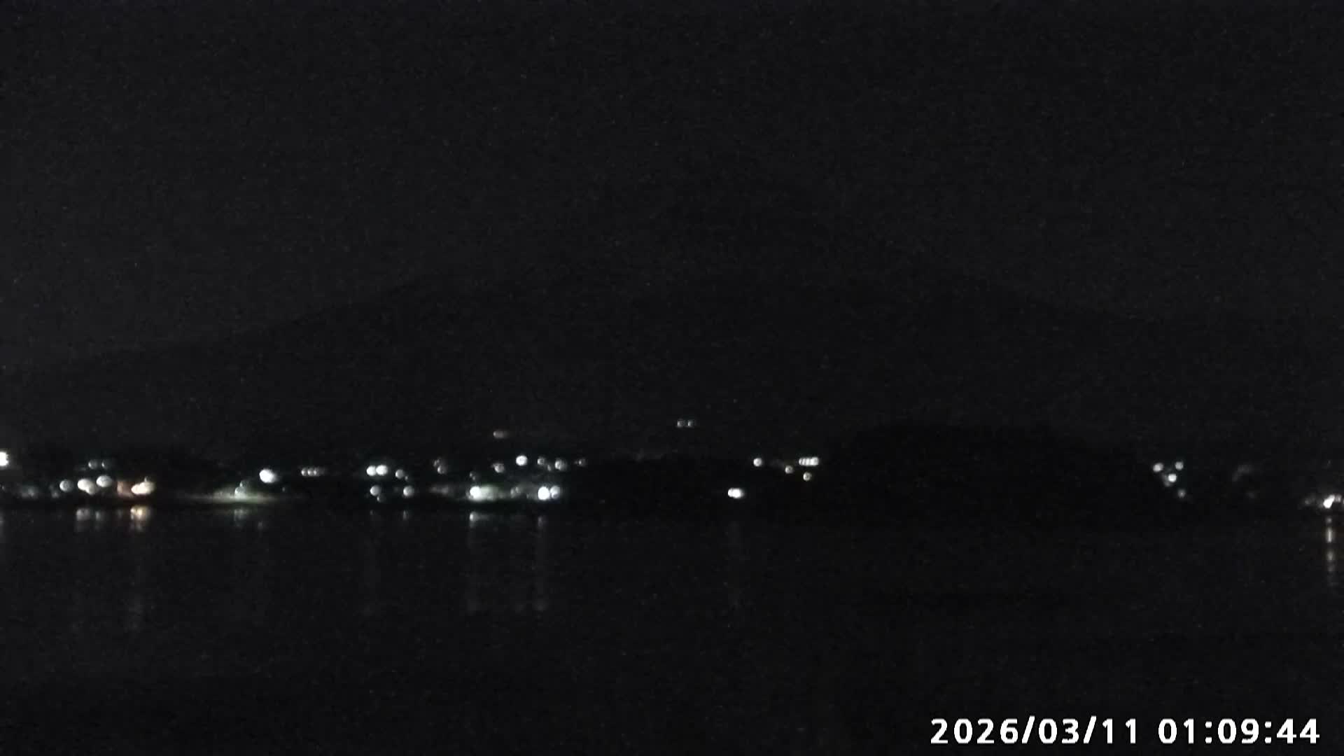 Fujikawaguchiko, Mount Fuji & Lake Kawaguchiko View from Oishi Park ( 大石公園からの富士河口湖、河口湖、富士山の眺め ) Live Cam  - Oishi, Fujikawaguchiko, Minamitsuru, Yamanashi, Tokai, Chubu, Japan