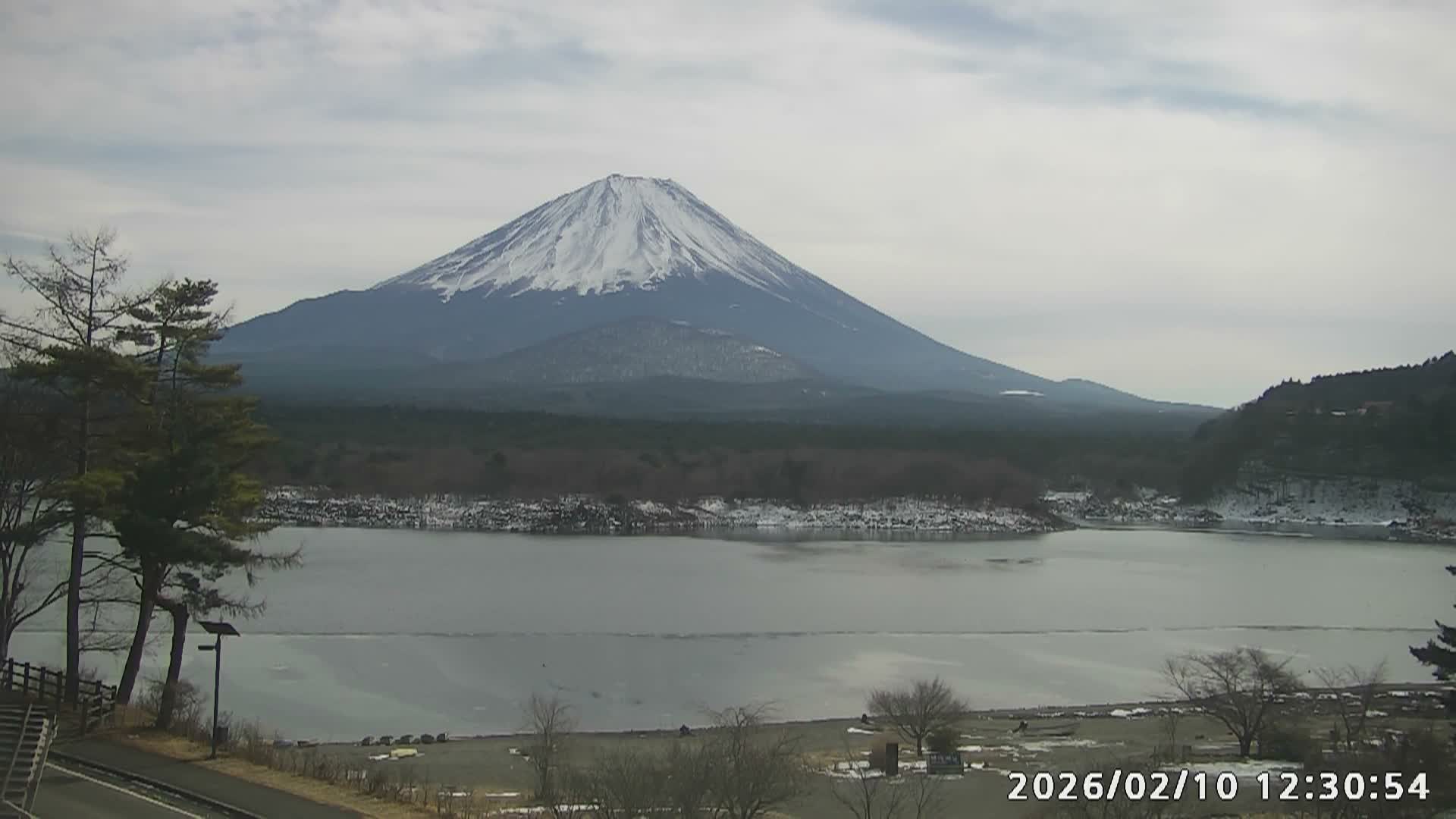 Fujikawaguchiko, Mount Fuji & Lake Shoji View ( 富士河口湖、富士山、精進湖の眺め ) Live Cam  - Shoji, Fujikawaguchiko, Minamitsuru, Yamanashi, Tokai, Chubu, Japan