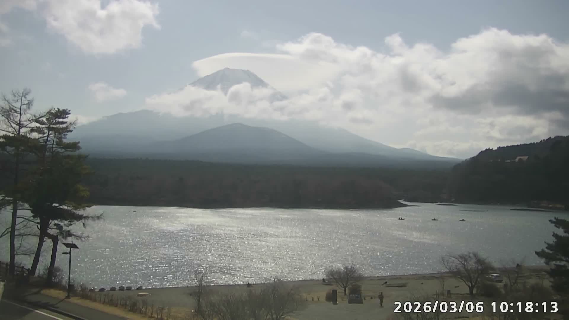 Fujikawaguchiko, Mount Fuji & Lake Shoji View ( 富士河口湖、富士山、精進湖の眺め ) Live Cam  - Shoji, Fujikawaguchiko, Minamitsuru, Yamanashi, Tokai, Chubu, Japan