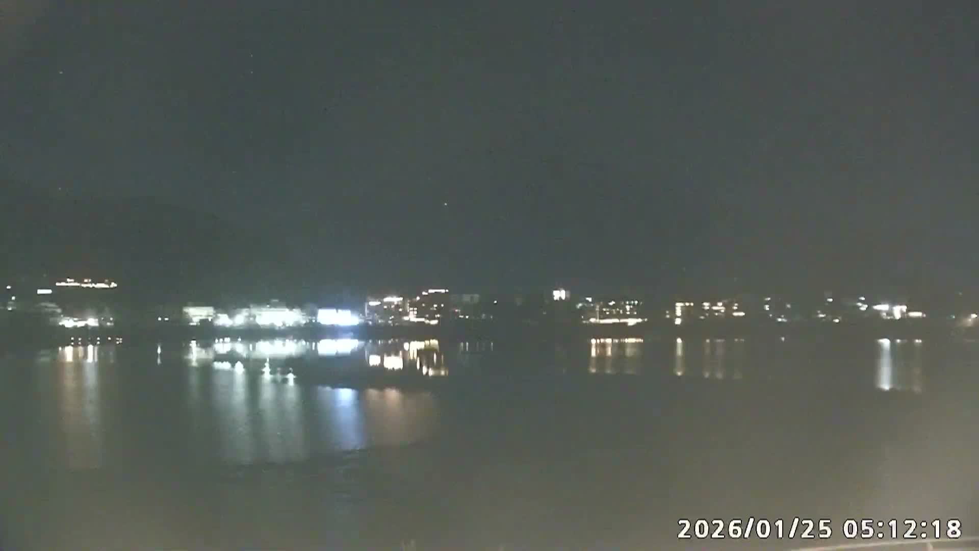 Fujikawaguchiko, Kawaguchi,  Mount Fuji & Lake Kawaguchiko View  ( 富士河口湖、川口、富士山、河口湖の眺め ) Live Cam -  Kawaguchi, Fujikawaguchiko, Minamitsuru, Yamanashi, Tokai, Chubu, Japan