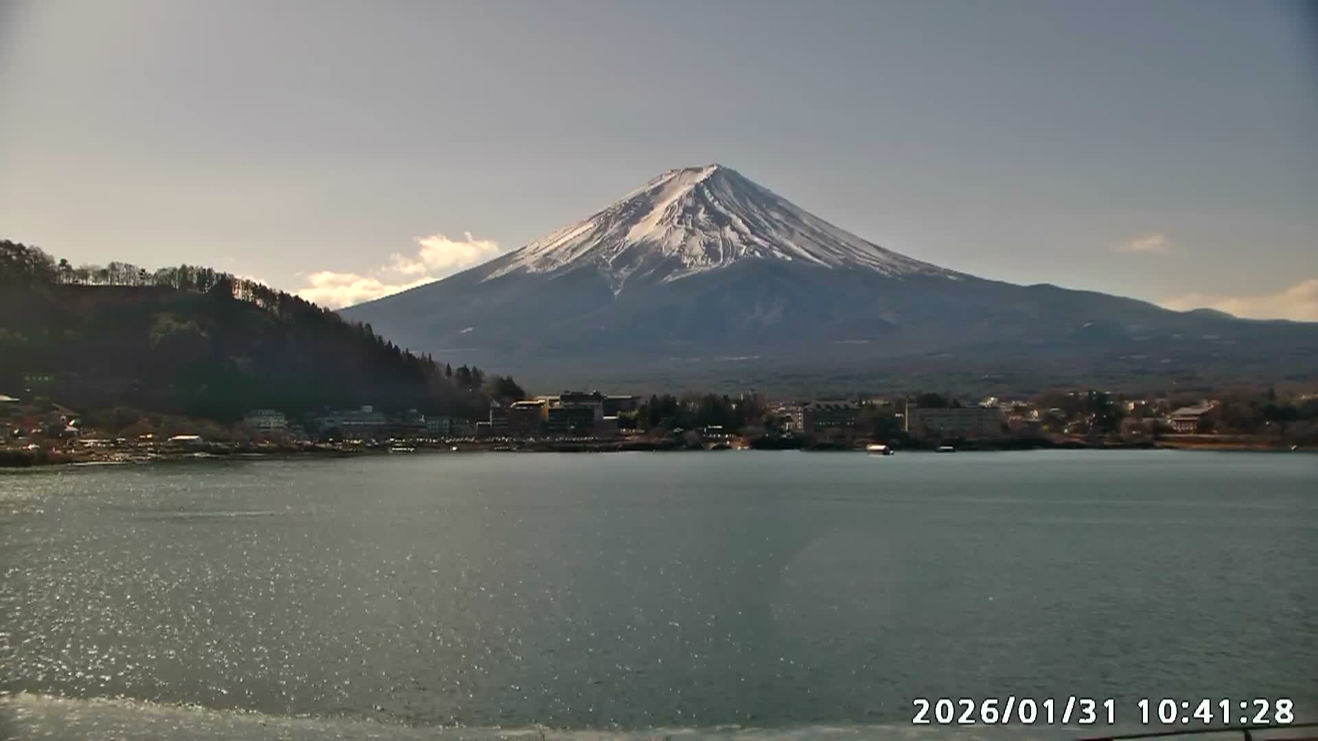 Fujikawaguchiko, Kawaguchi,  Mount Fuji & Lake Kawaguchiko View  ( 富士河口湖、川口、富士山、河口湖の眺め ) Live Cam -  Kawaguchi, Fujikawaguchiko, Minamitsuru, Yamanashi, Tokai, Chubu, Japan