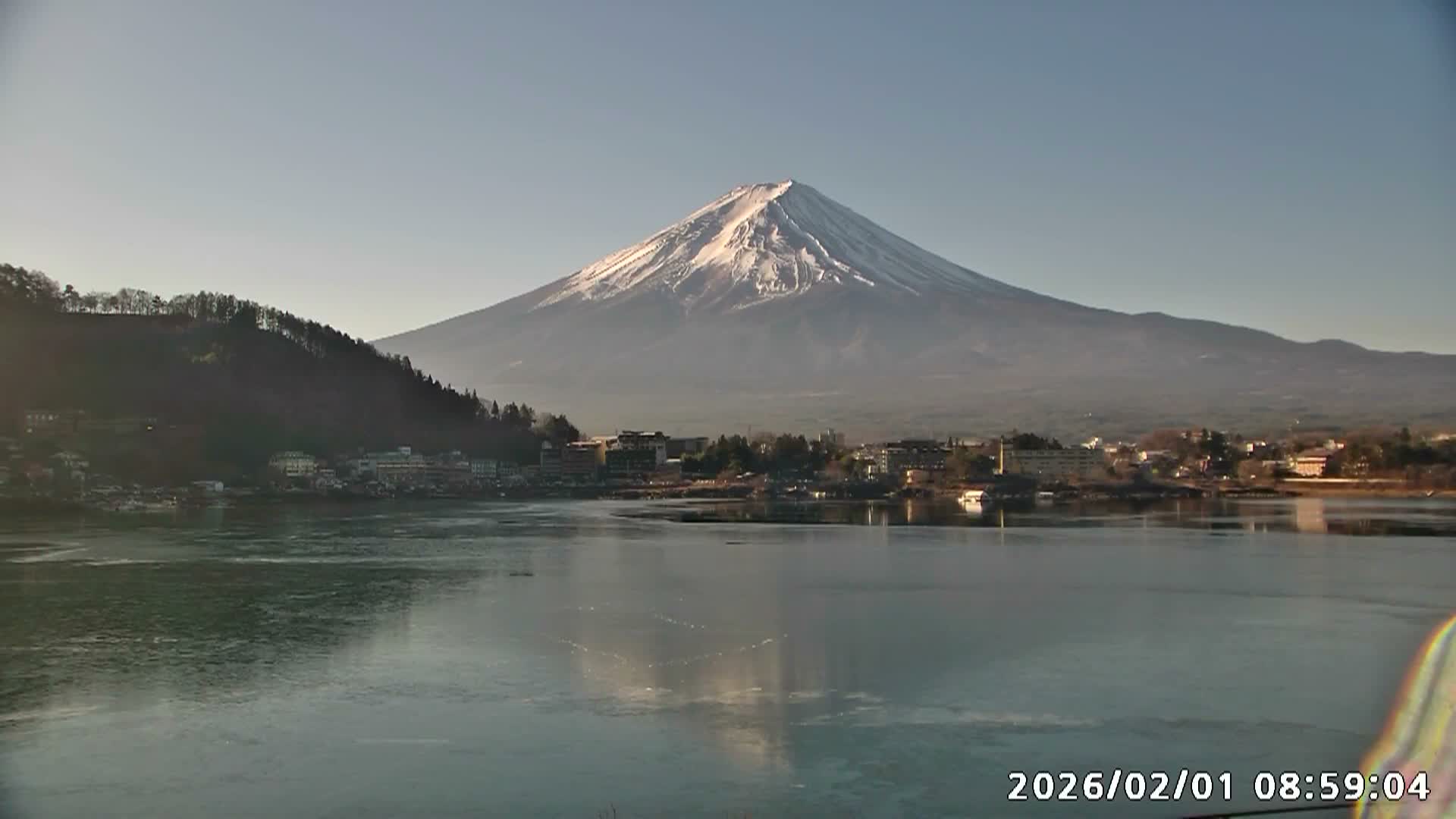 Fujikawaguchiko, Kawaguchi,  Mount Fuji & Lake Kawaguchiko View  ( 富士河口湖、川口、富士山、河口湖の眺め ) Live Cam -  Kawaguchi, Fujikawaguchiko, Minamitsuru, Yamanashi, Tokai, Chubu, Japan