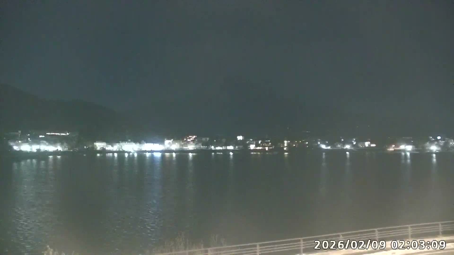 Fujikawaguchiko, Kawaguchi,  Mount Fuji & Lake Kawaguchiko View  ( 富士河口湖、川口、富士山、河口湖の眺め ) Live Cam -  Kawaguchi, Fujikawaguchiko, Minamitsuru, Yamanashi, Tokai, Chubu, Japan