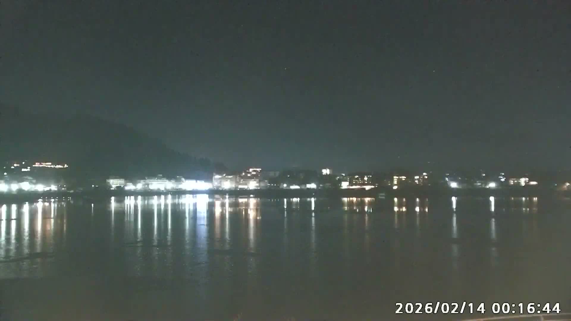 Fujikawaguchiko, Kawaguchi,  Mount Fuji & Lake Kawaguchiko View  ( 富士河口湖、川口、富士山、河口湖の眺め ) Live Cam -  Kawaguchi, Fujikawaguchiko, Minamitsuru, Yamanashi, Tokai, Chubu, Japan