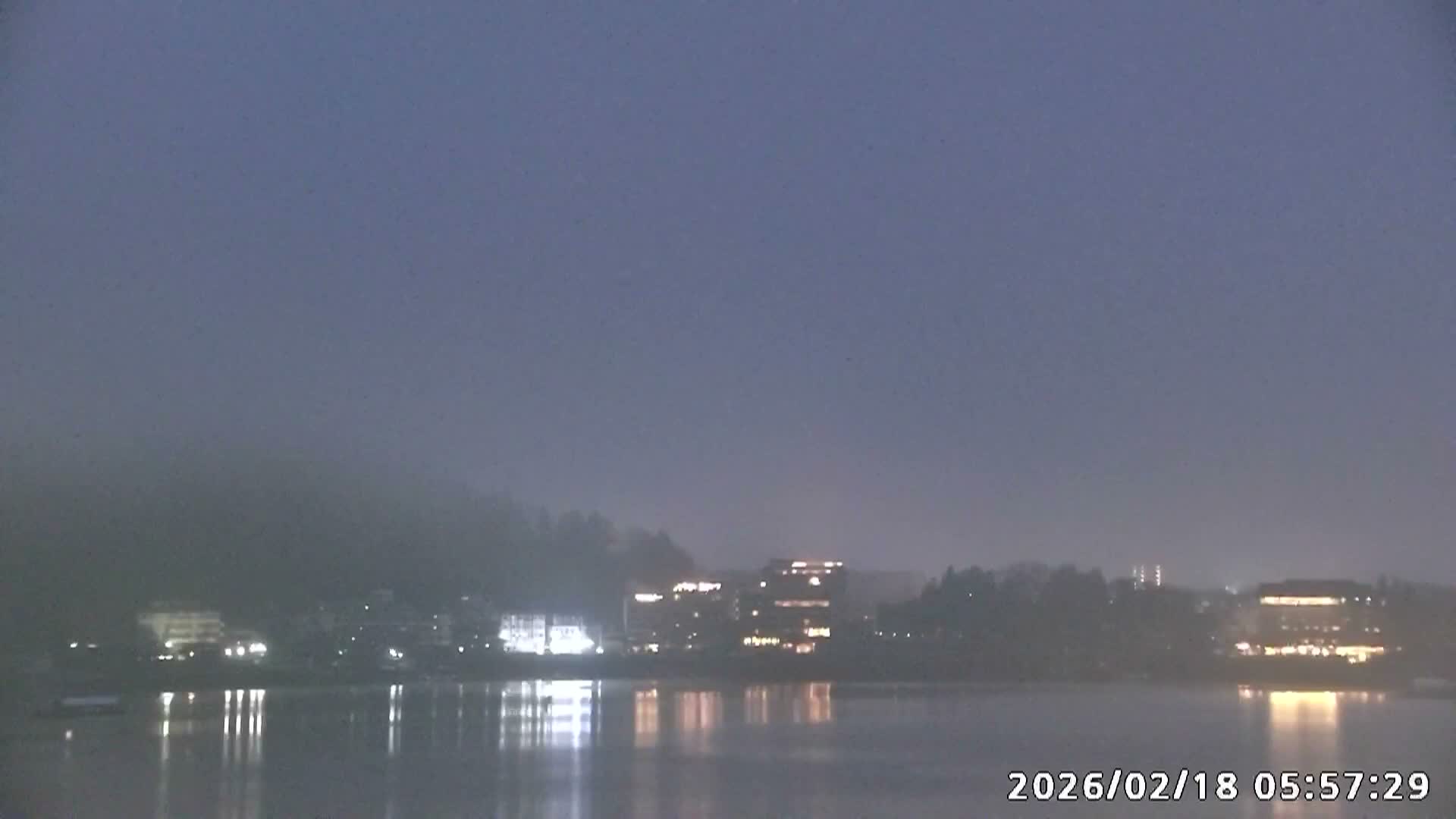 Fujikawaguchiko, Kawaguchi,  Mount Fuji & Lake Kawaguchiko View  ( 富士河口湖、川口、富士山、河口湖の眺め ) Live Cam -  Kawaguchi, Fujikawaguchiko, Minamitsuru, Yamanashi, Tokai, Chubu, Japan