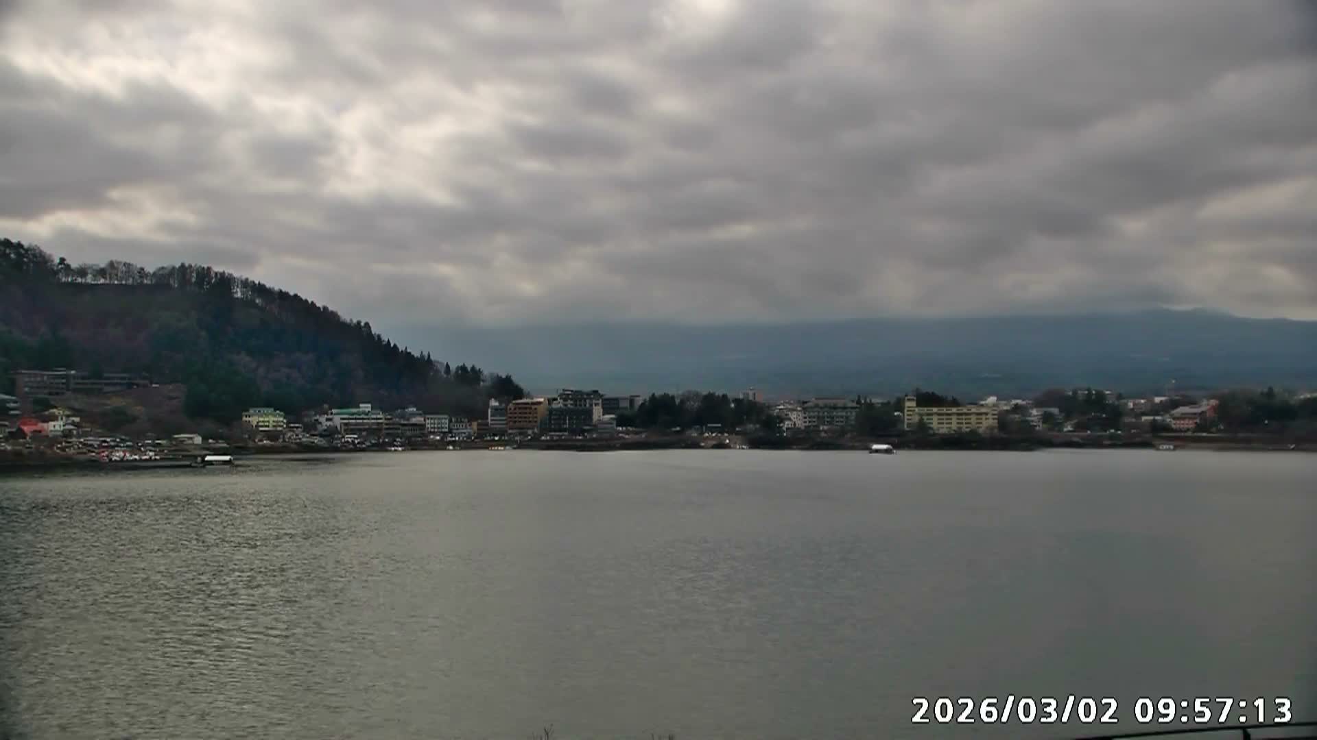 Fujikawaguchiko, Kawaguchi,  Mount Fuji & Lake Kawaguchiko View  ( 富士河口湖、川口、富士山、河口湖の眺め ) Live Cam -  Kawaguchi, Fujikawaguchiko, Minamitsuru, Yamanashi, Tokai, Chubu, Japan