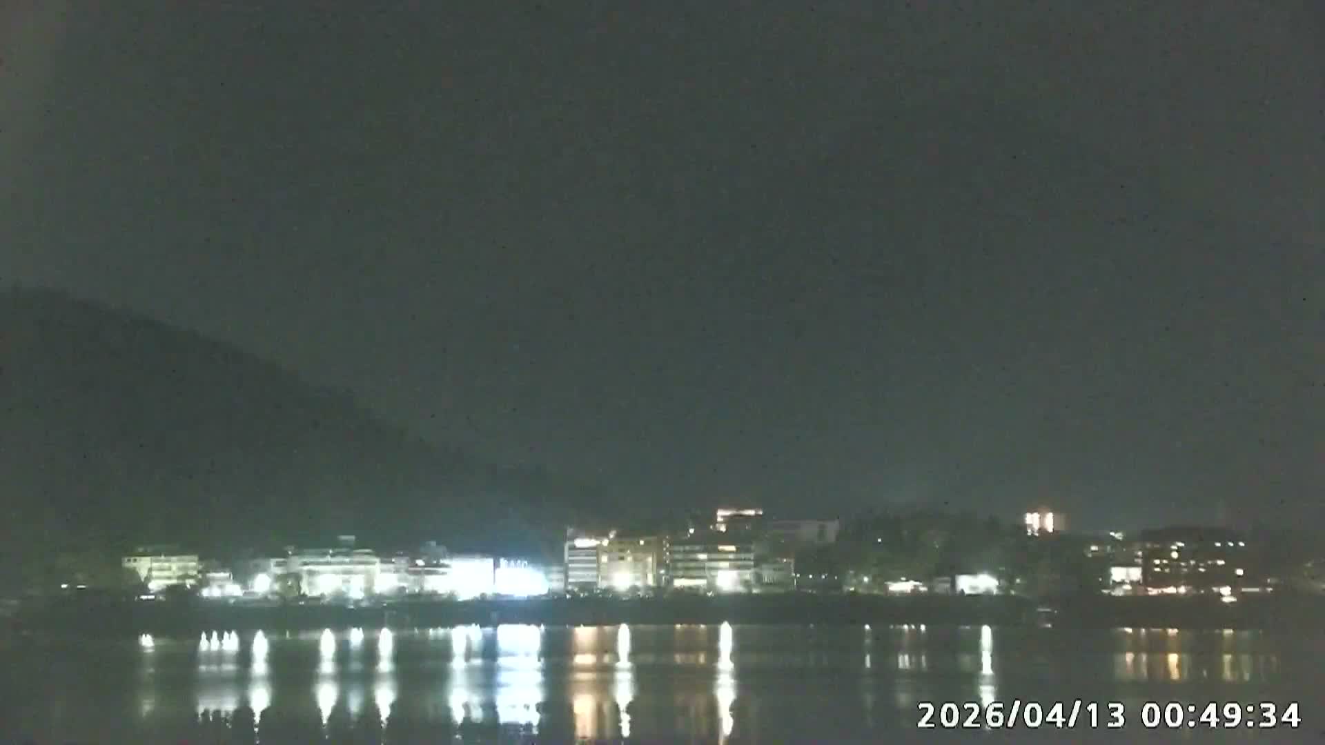 Fujikawaguchiko, Kawaguchi,  Mount Fuji & Lake Kawaguchiko View  ( 富士河口湖、川口、富士山、河口湖の眺め ) Live Cam -  Kawaguchi, Fujikawaguchiko, Minamitsuru, Yamanashi, Tokai, Chubu, Japan