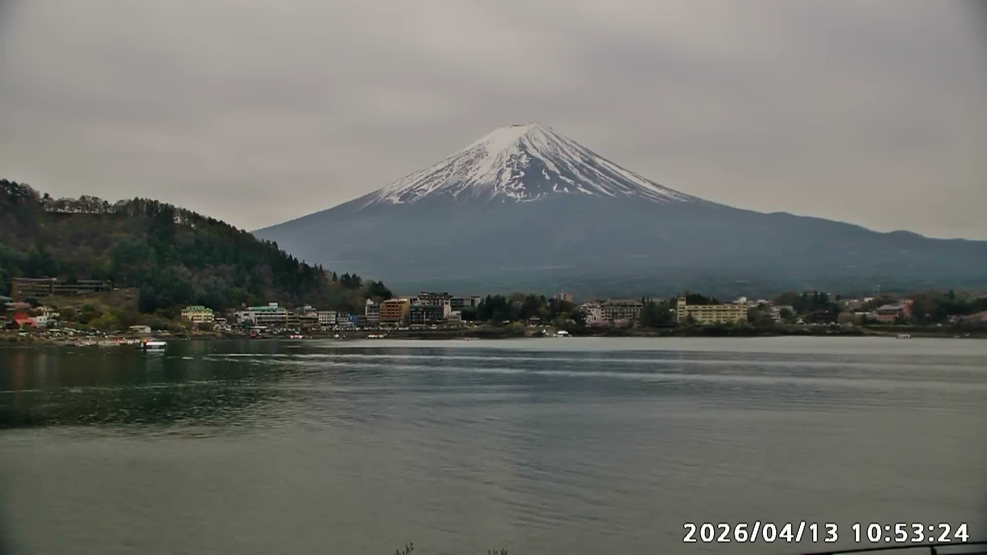 Fujikawaguchiko, Kawaguchi,  Mount Fuji & Lake Kawaguchiko View  ( 富士河口湖、川口、富士山、河口湖の眺め ) Live Cam -  Kawaguchi, Fujikawaguchiko, Minamitsuru, Yamanashi, Tokai, Chubu, Japan