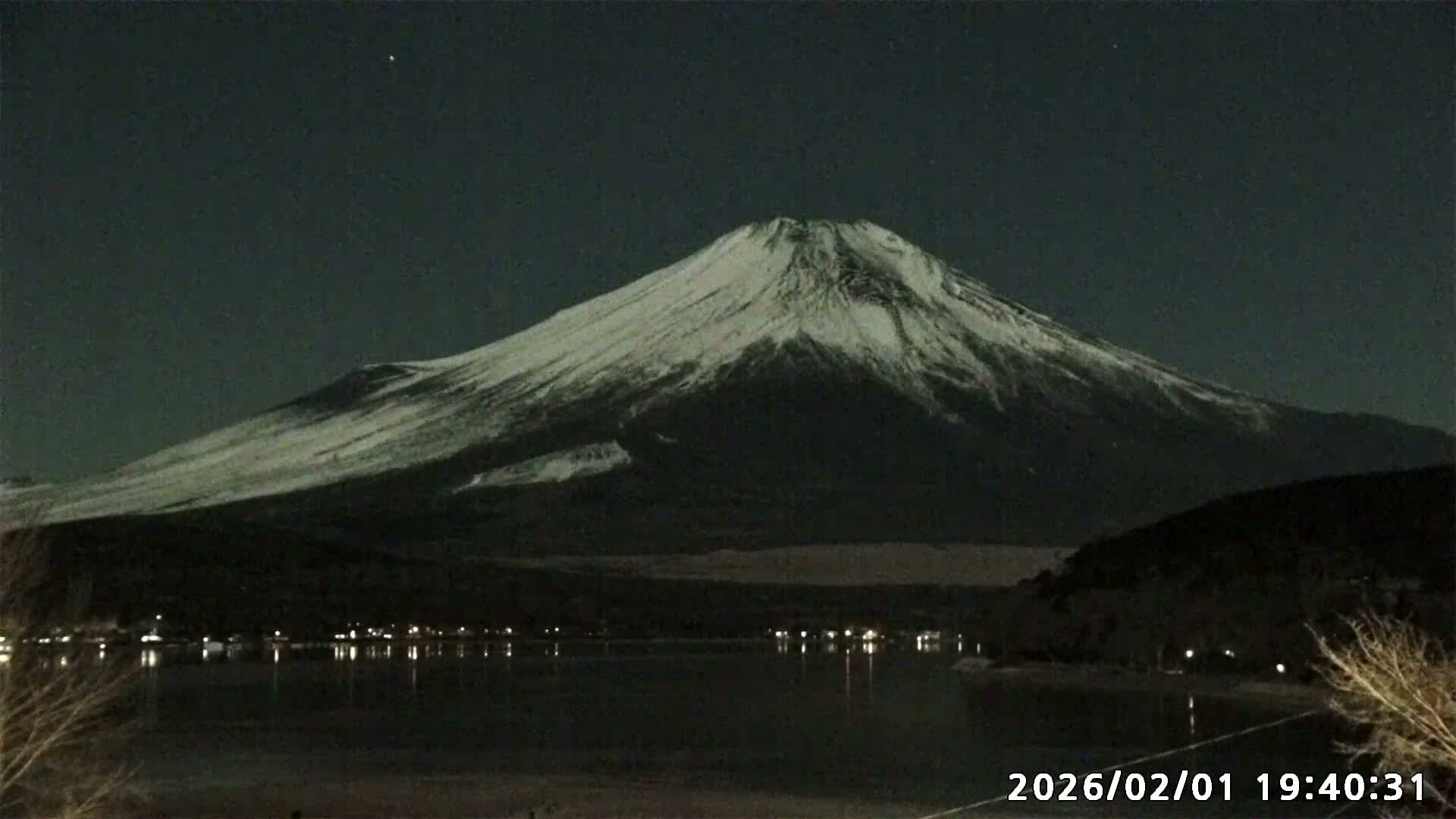 Yamanakako,  Mount Fuji & Lake Yamanaka View  ( 山中湖、富士山、山中湖の眺め ) Live Cam -  Yamanaka,, Yamanakako, Minamitsuru, Yamanashi, Tokai, Chubu, Japan