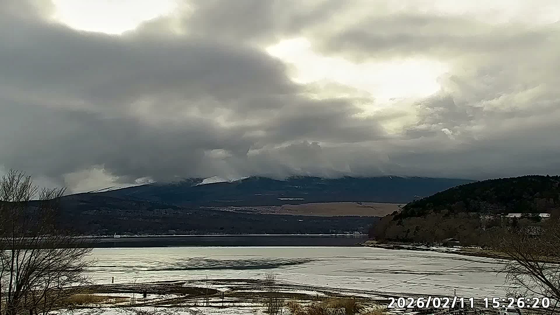 Yamanakako,  Mount Fuji & Lake Yamanaka View  ( 山中湖、富士山、山中湖の眺め ) Live Cam -  Yamanaka,, Yamanakako, Minamitsuru, Yamanashi, Tokai, Chubu, Japan