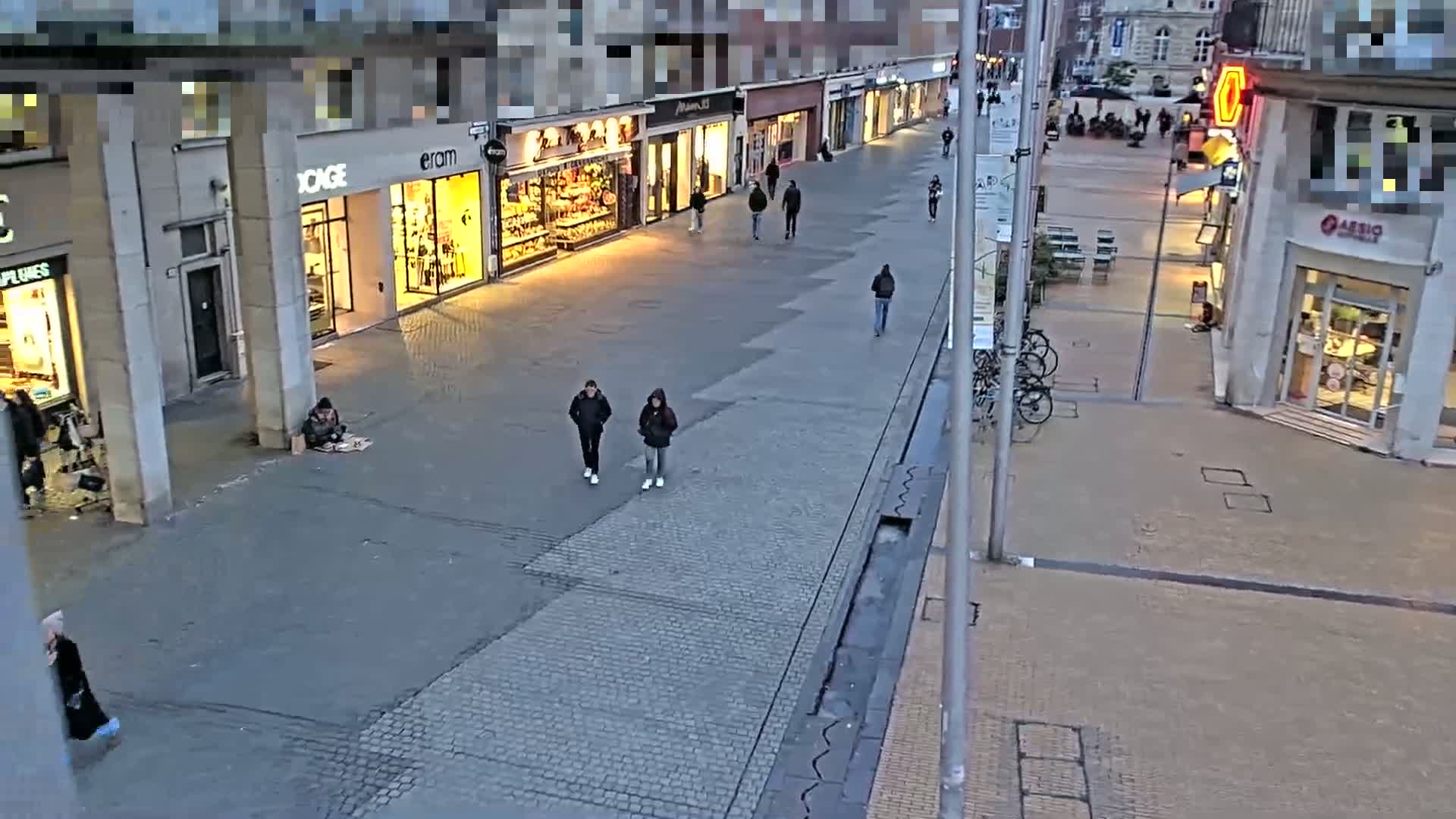 Amiens , Place Gambetta Square Live Cam - Amiens, Somme, Hauts-de-France, France