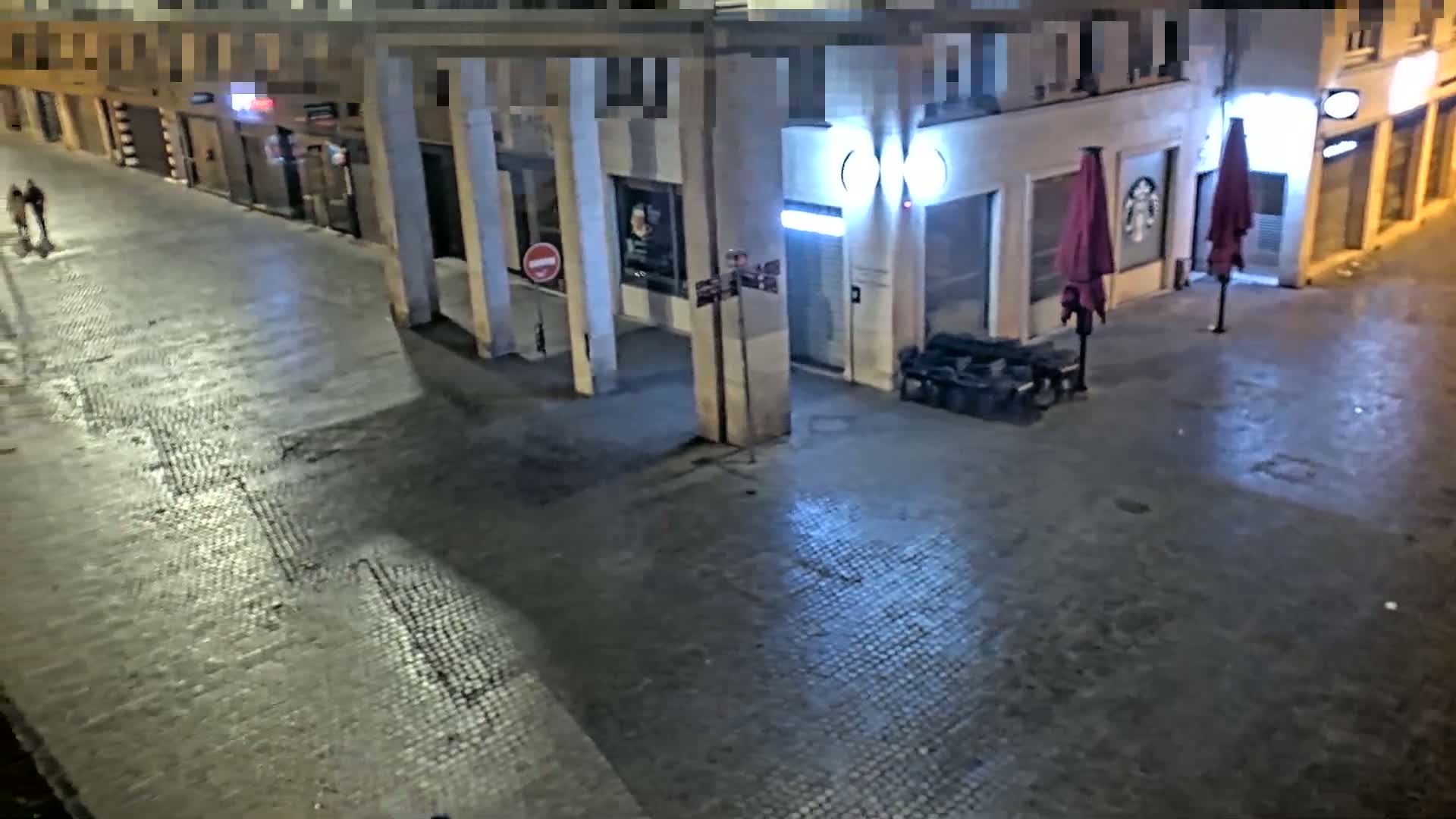 Amiens , Place Gambetta Square Live Cam - Amiens, Somme, Hauts-de-France, France