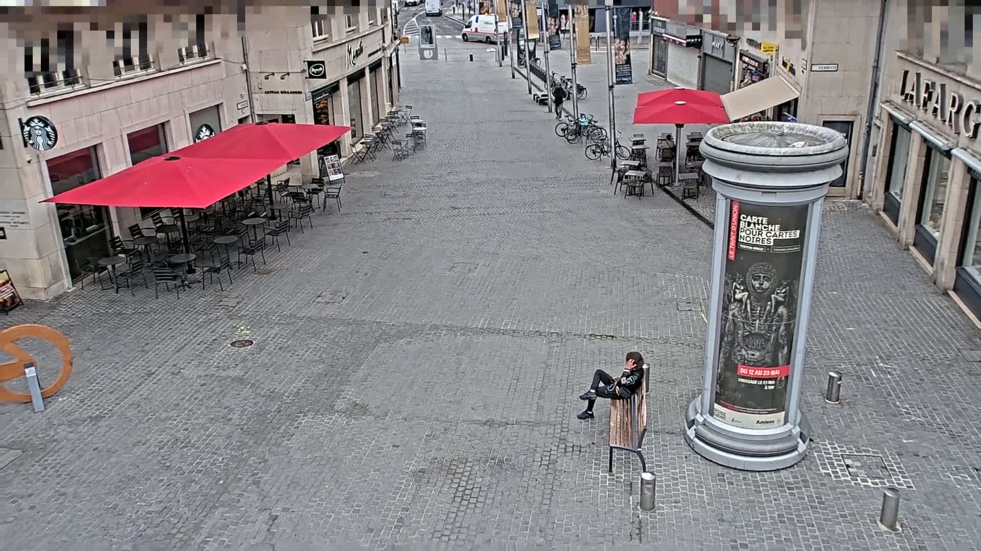 Amiens , Place Gambetta Square Live Cam - Amiens, Somme, Hauts-de-France, France