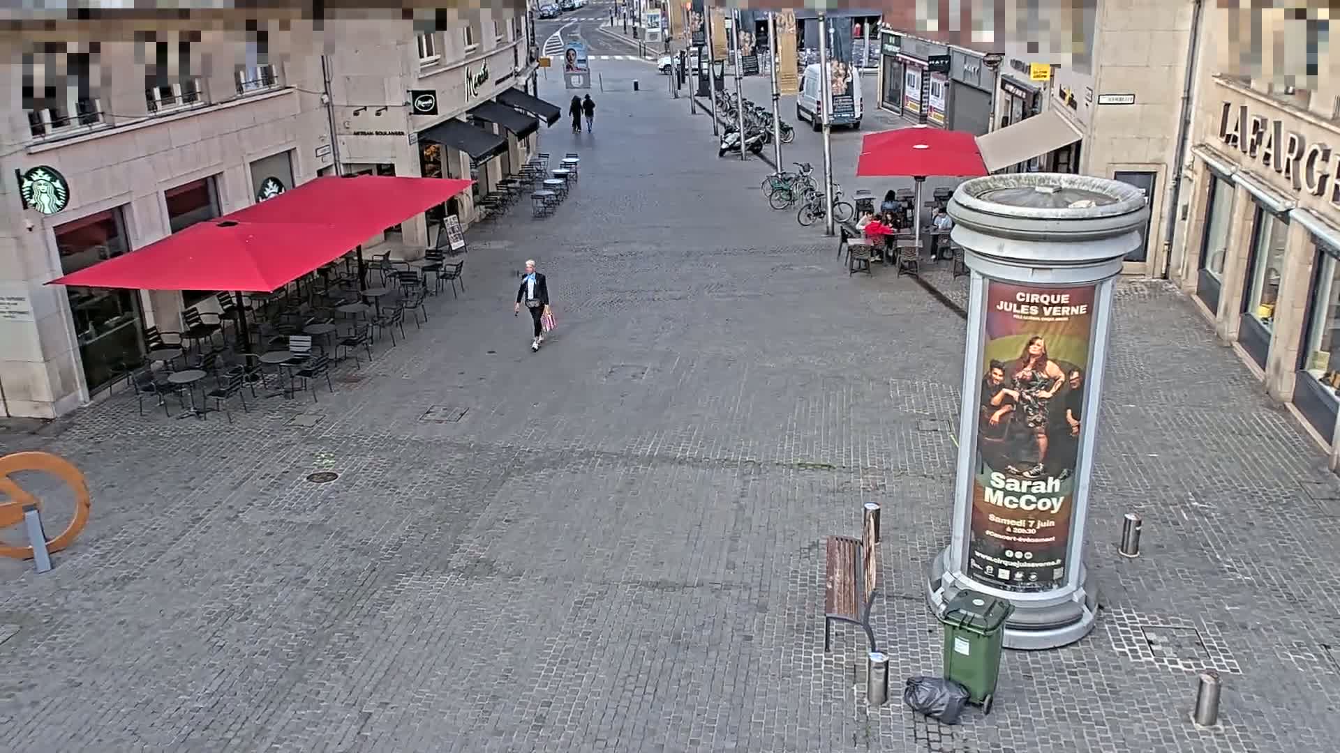 Amiens , Place Gambetta Square Live Cam - Amiens, Somme, Hauts-de-France, France