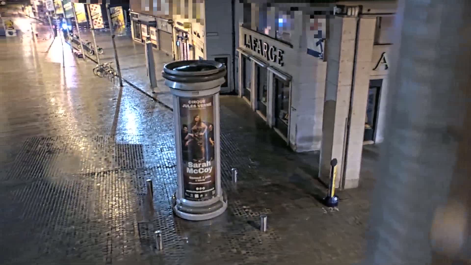 Amiens , Place Gambetta Square Live Cam - Amiens, Somme, Hauts-de-France, France