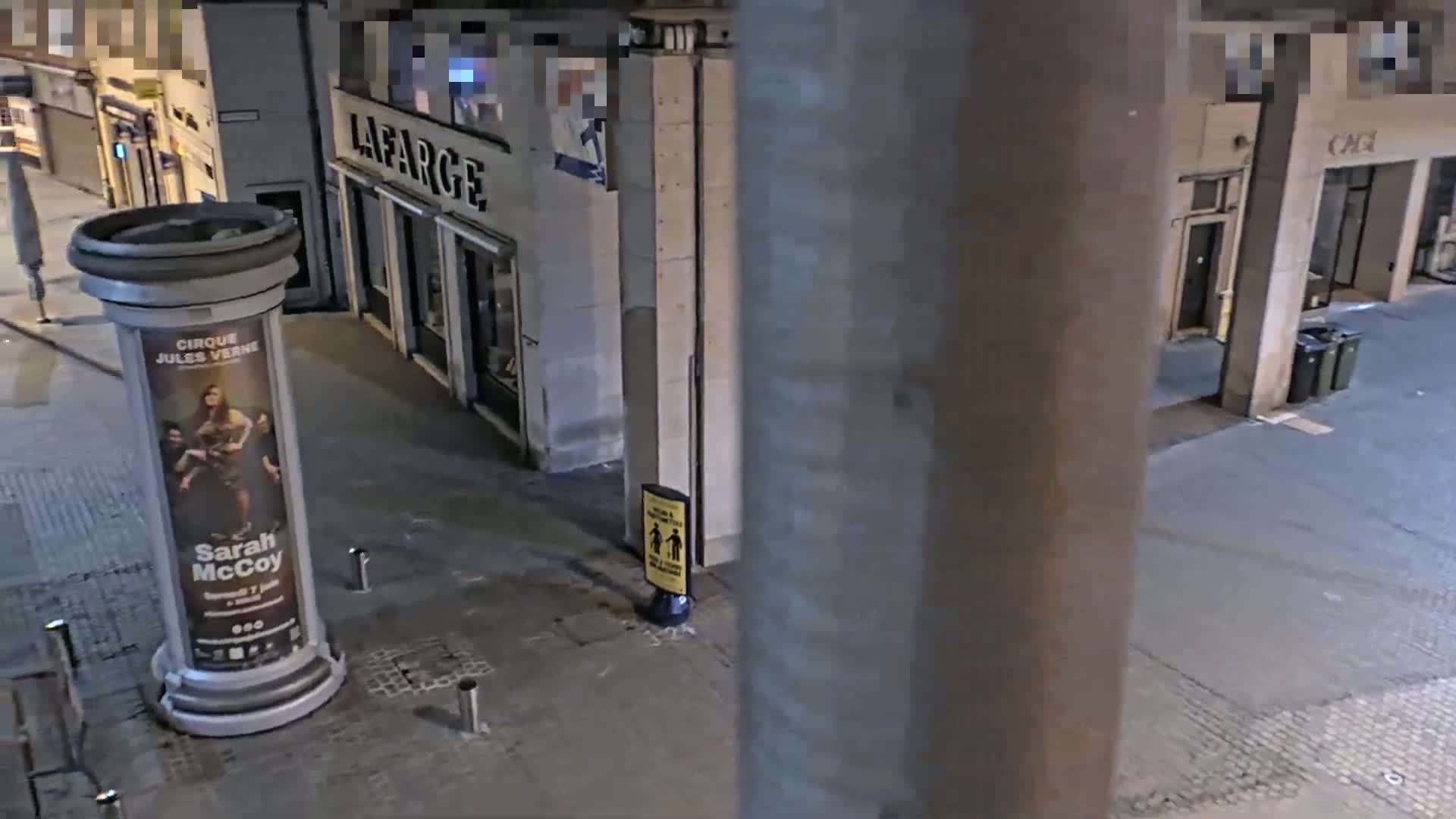 Amiens , Place Gambetta Square Live Cam - Amiens, Somme, Hauts-de-France, France