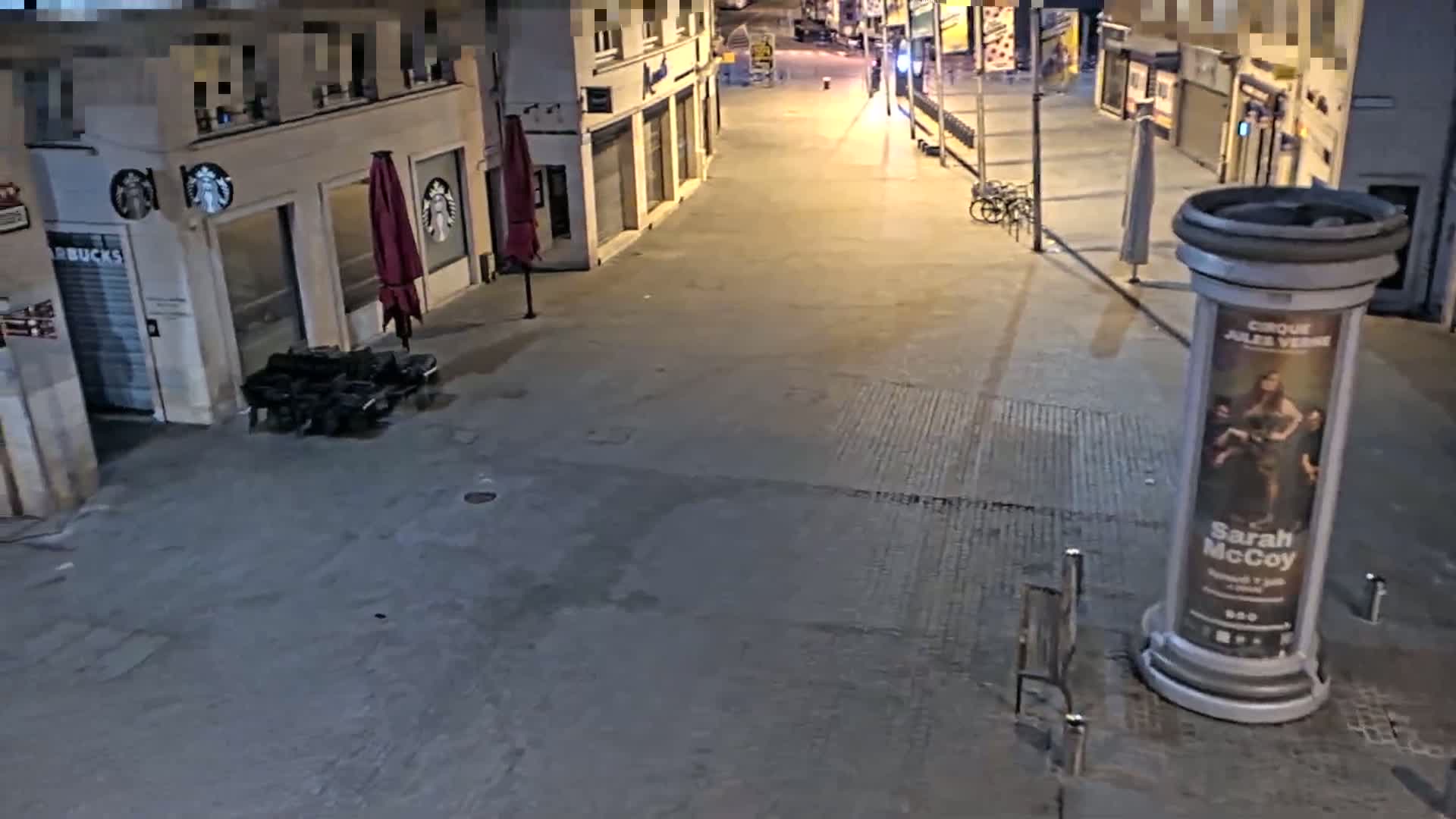 Amiens , Place Gambetta Square Live Cam - Amiens, Somme, Hauts-de-France, France