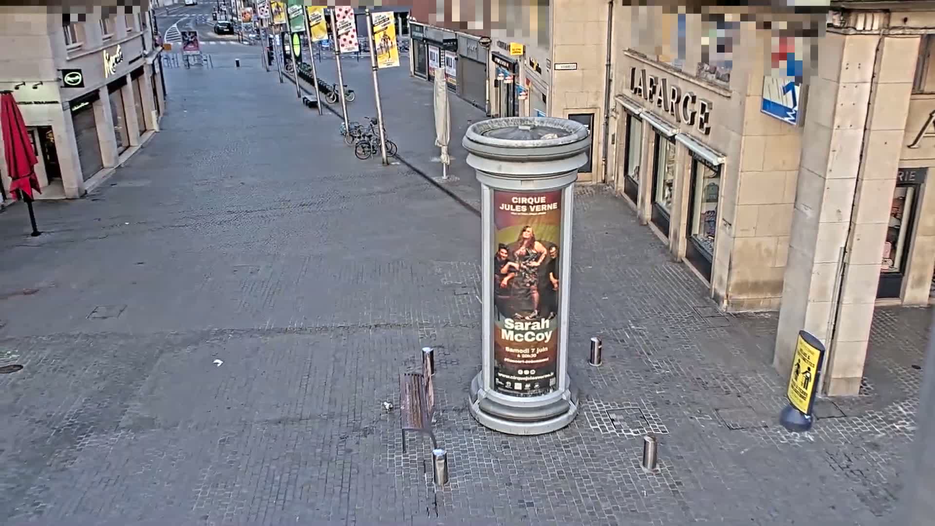 Amiens , Place Gambetta Square Live Cam - Amiens, Somme, Hauts-de-France, France