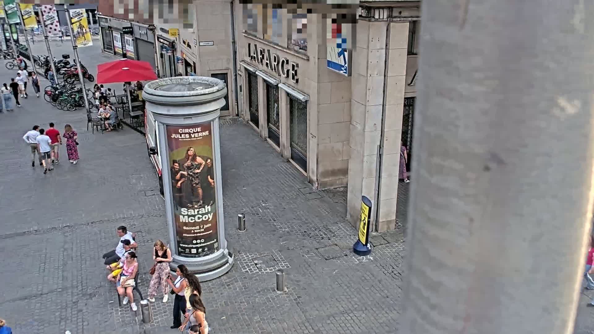 Amiens , Place Gambetta Square Live Cam - Amiens, Somme, Hauts-de-France, France