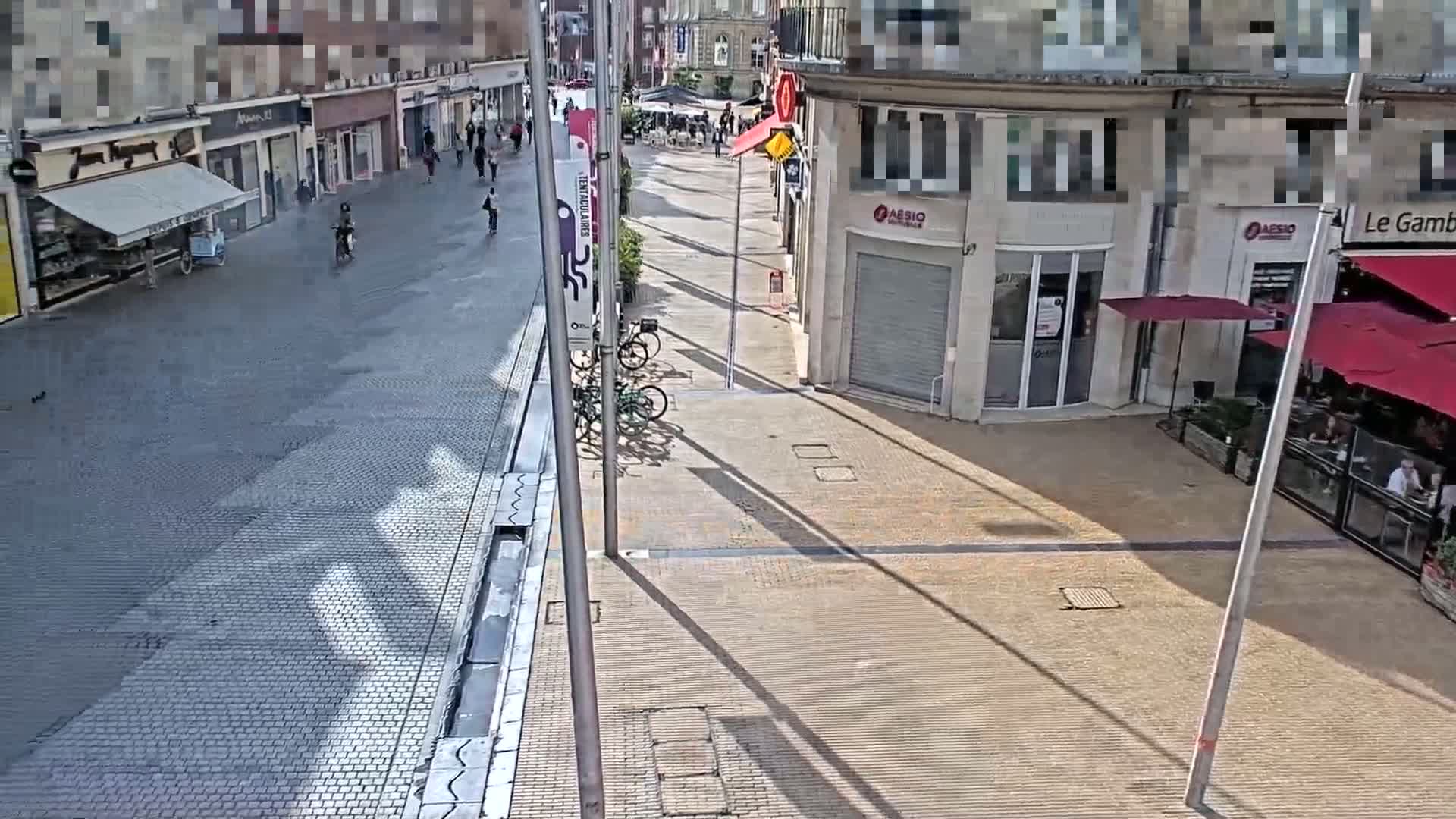 Amiens , Place Gambetta Square Live Cam - Amiens, Somme, Hauts-de-France, France