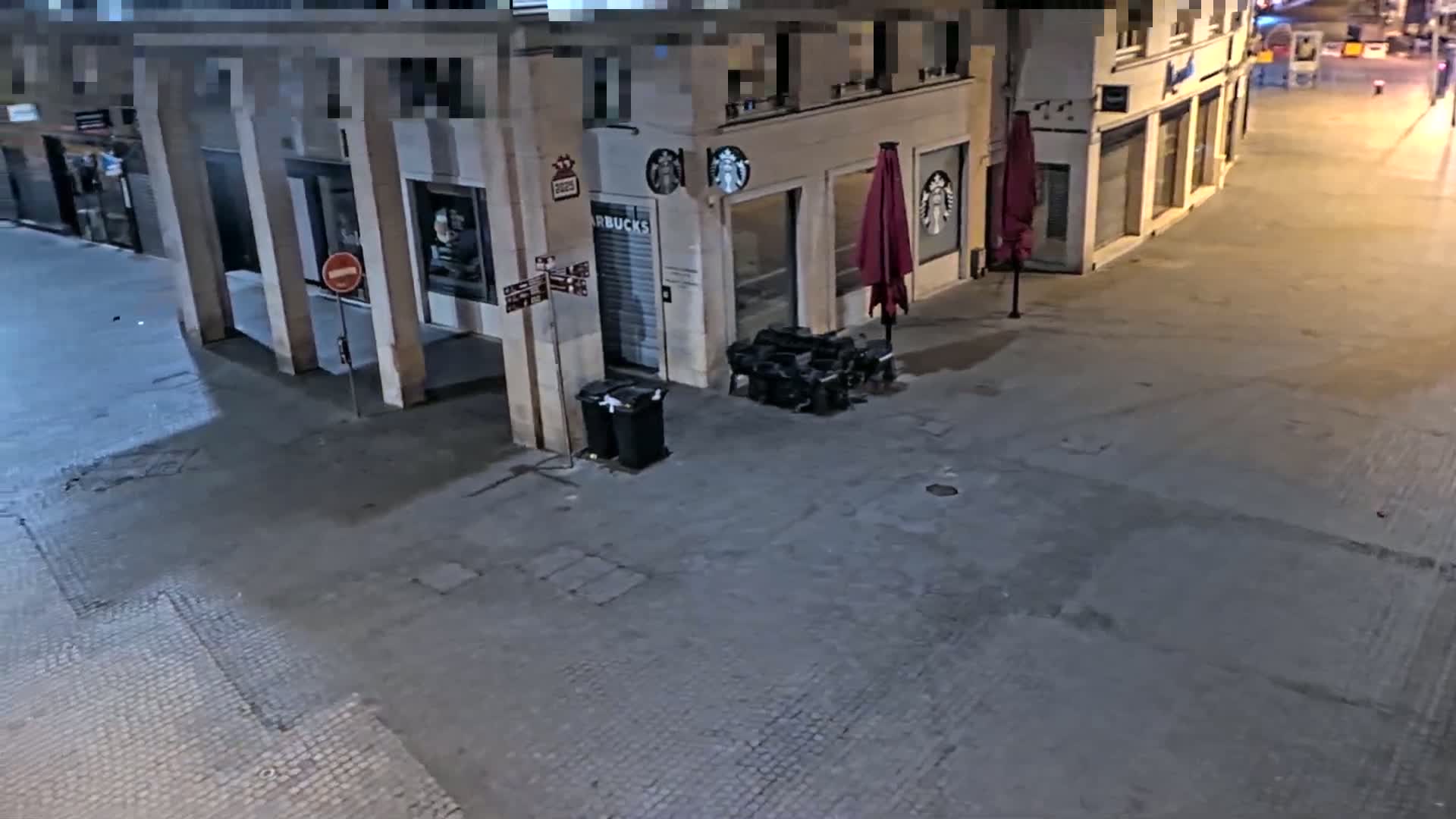 Amiens , Place Gambetta Square Live Cam - Amiens, Somme, Hauts-de-France, France