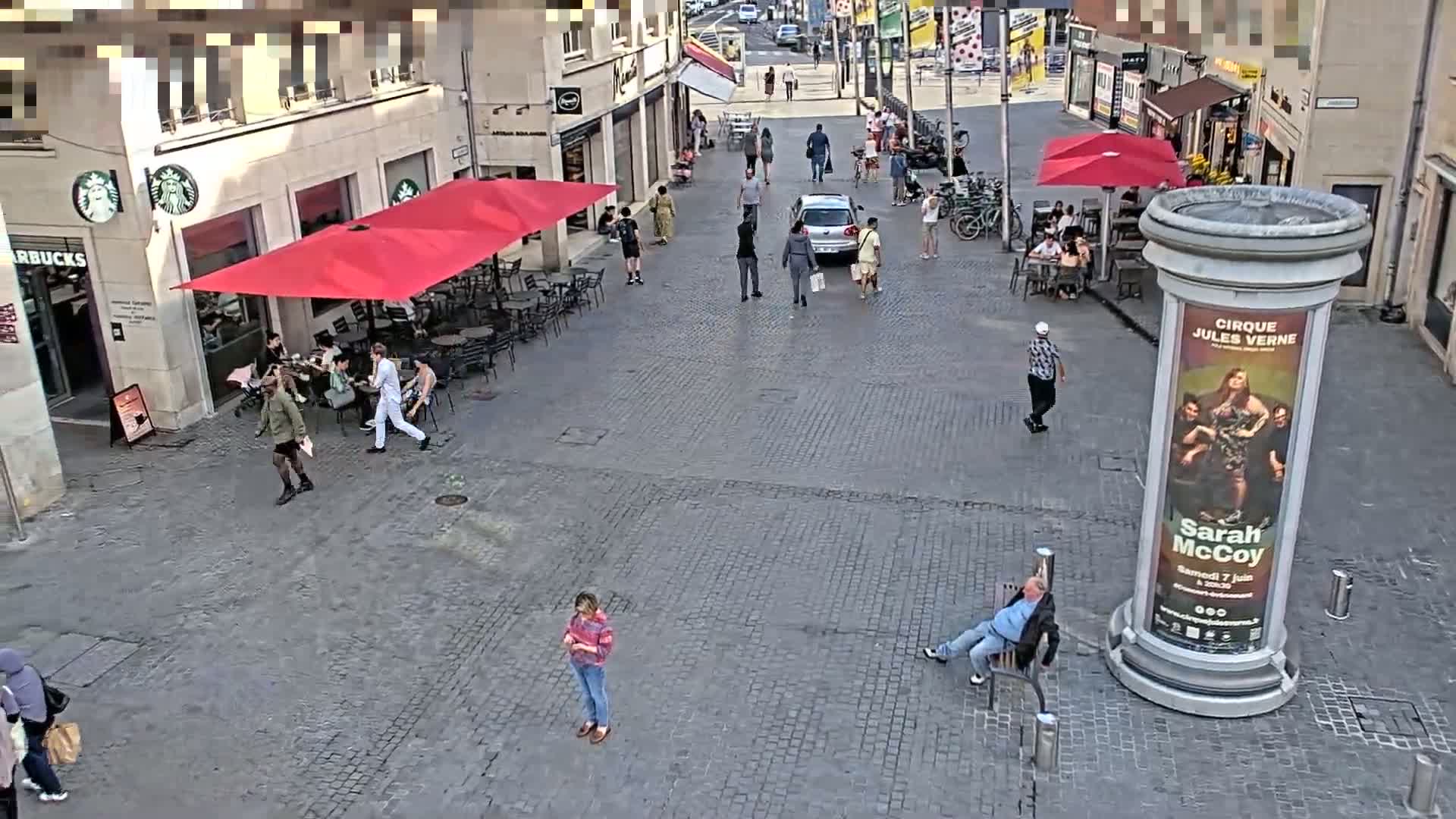Amiens , Place Gambetta Square Live Cam - Amiens, Somme, Hauts-de-France, France